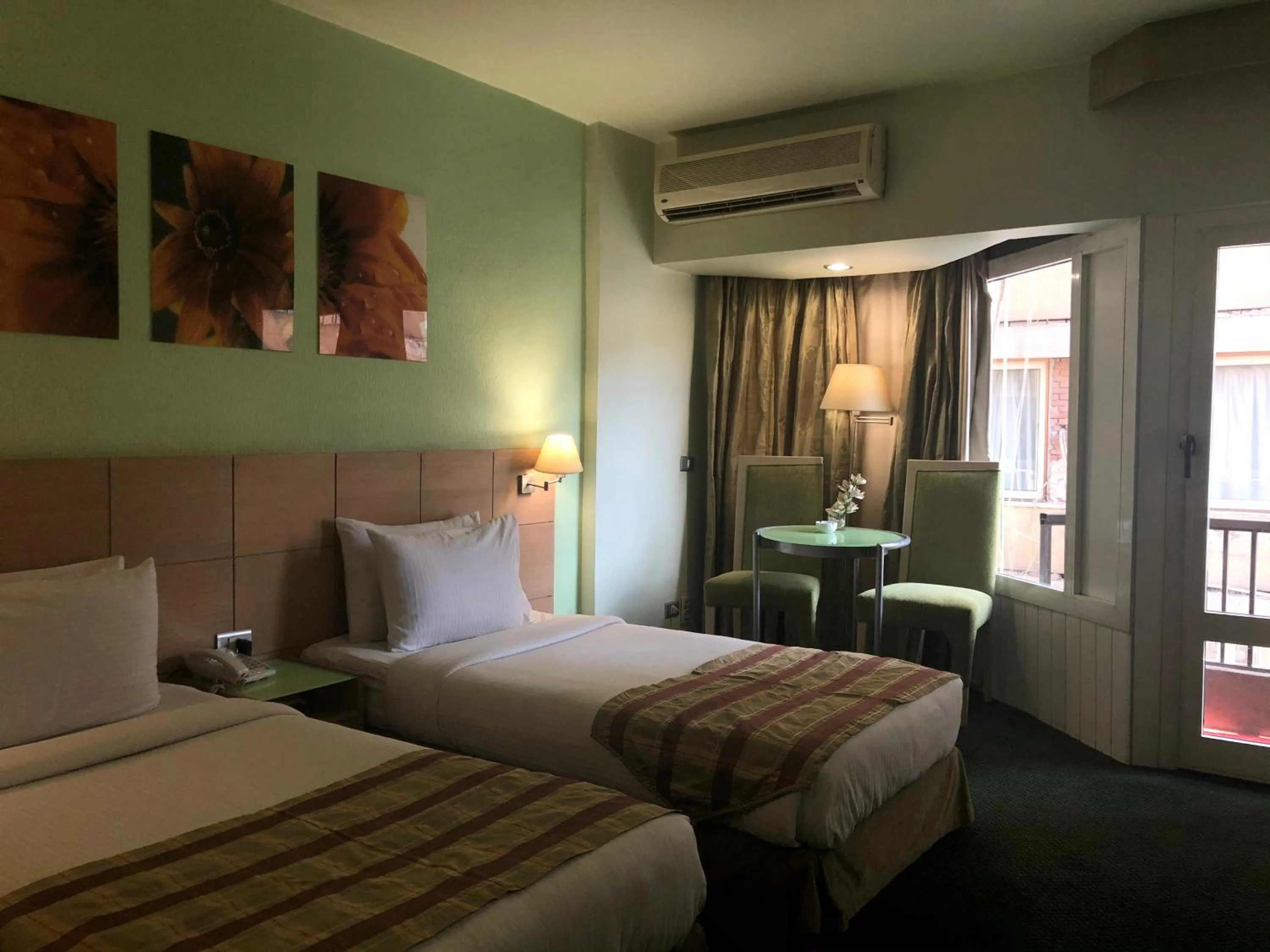 Bed in Santana Hotel Cairo