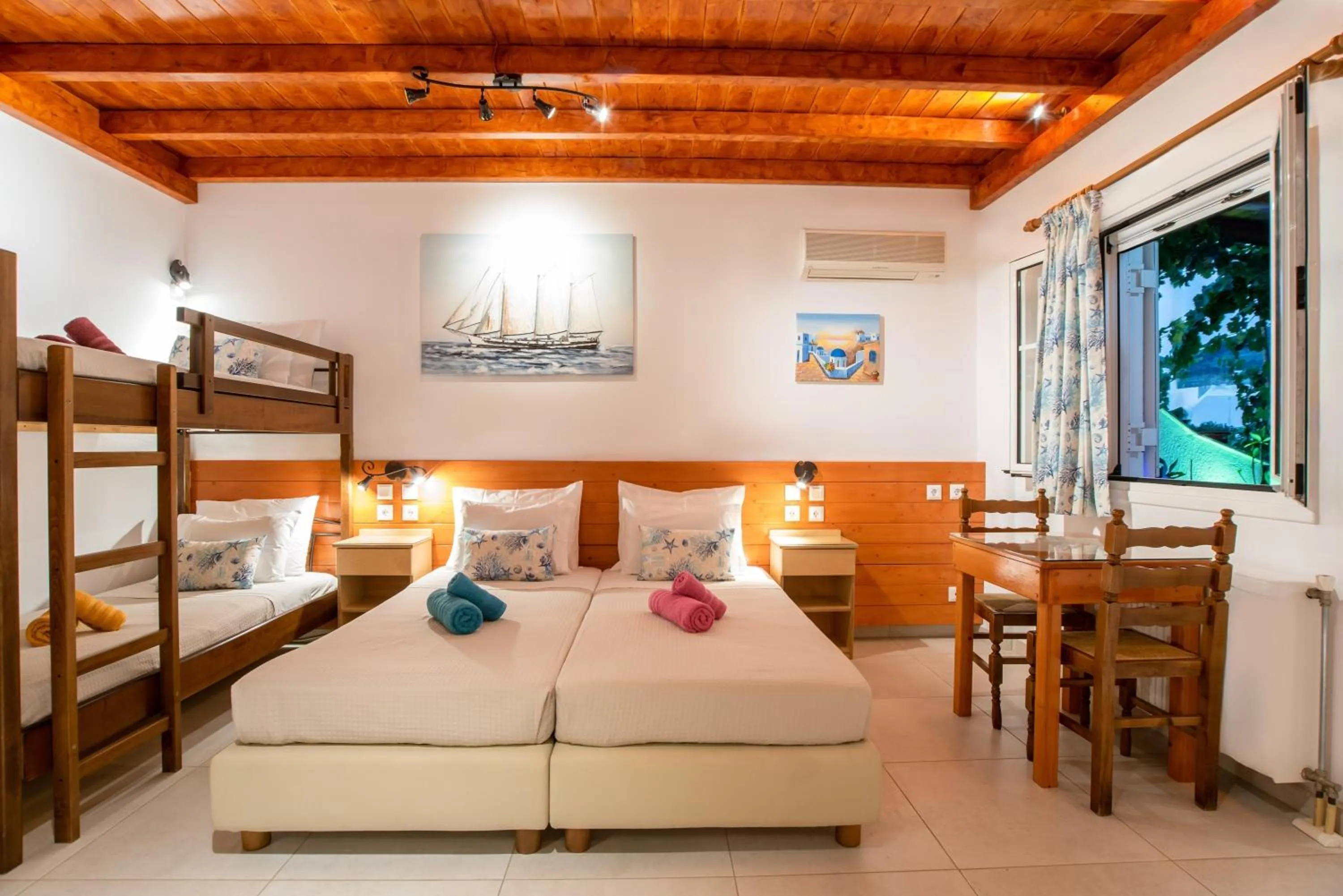 Photo of the whole room, Bed in Kontaratos Studios & Apartments