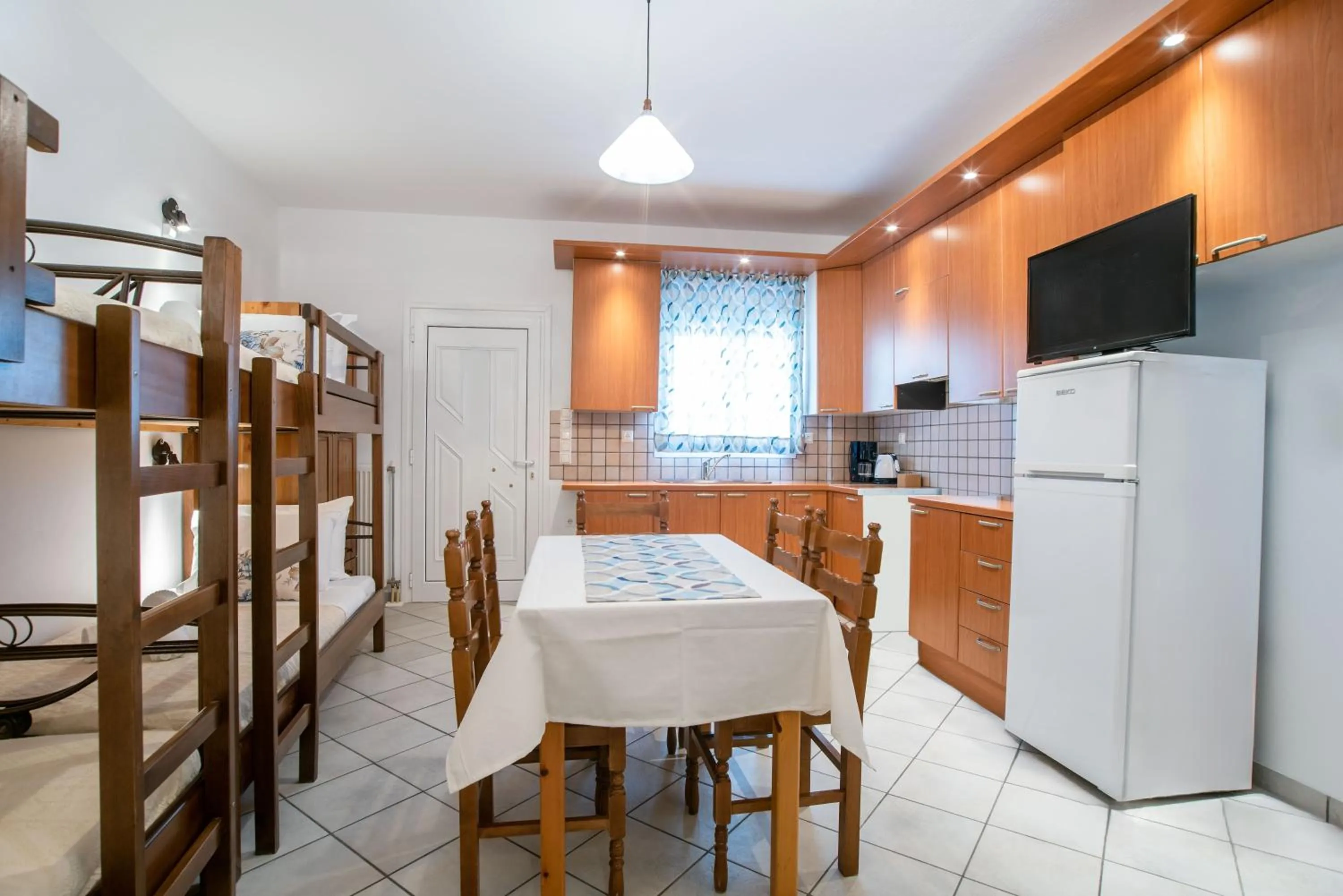 Coffee/tea facilities in Kontaratos Studios & Apartments