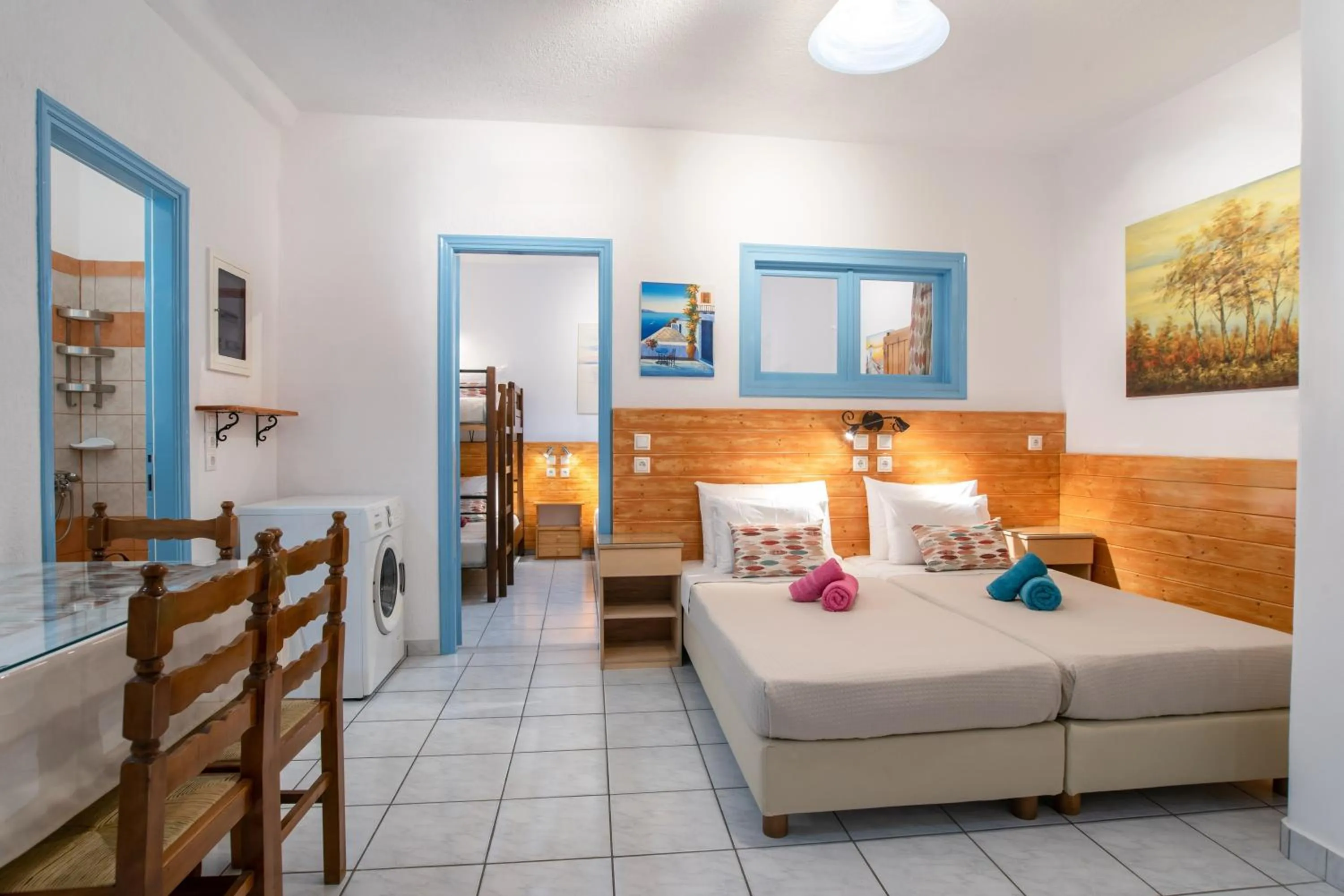 Decorative detail, Bed in Kontaratos Studios & Apartments