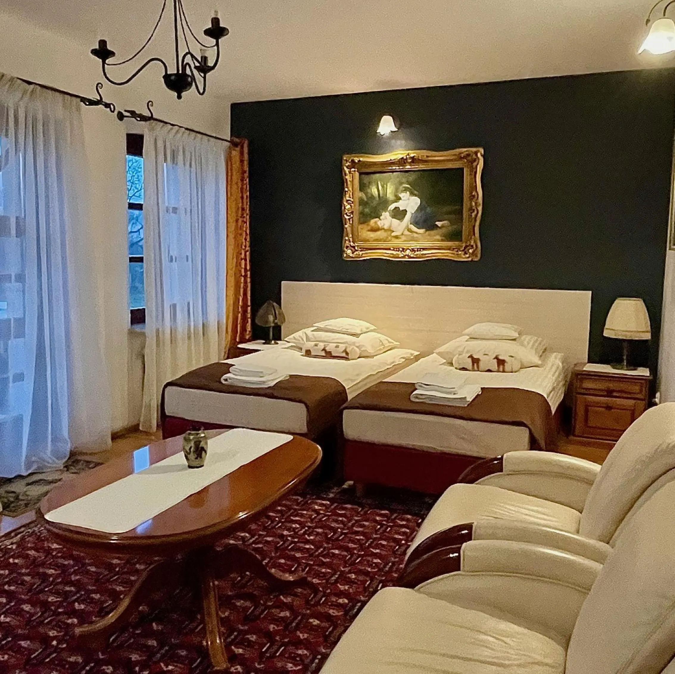 Bed in Pałac SŁONOWICE