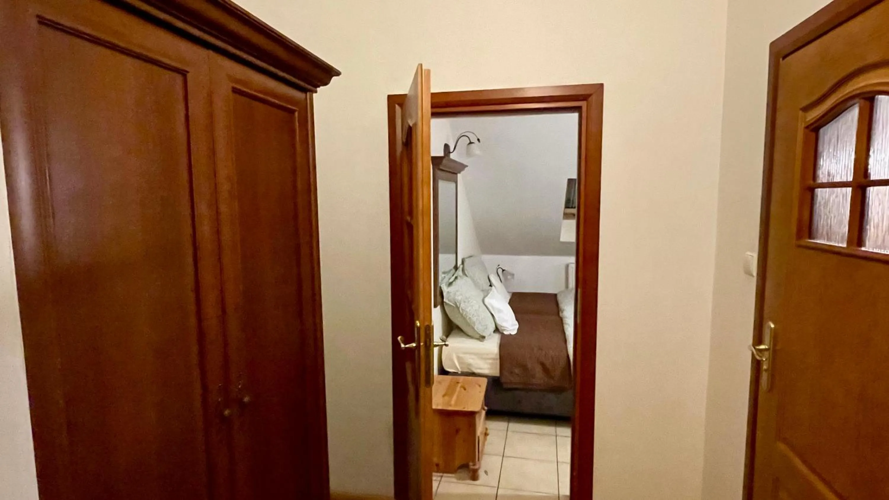 Bed in Pałac SŁONOWICE