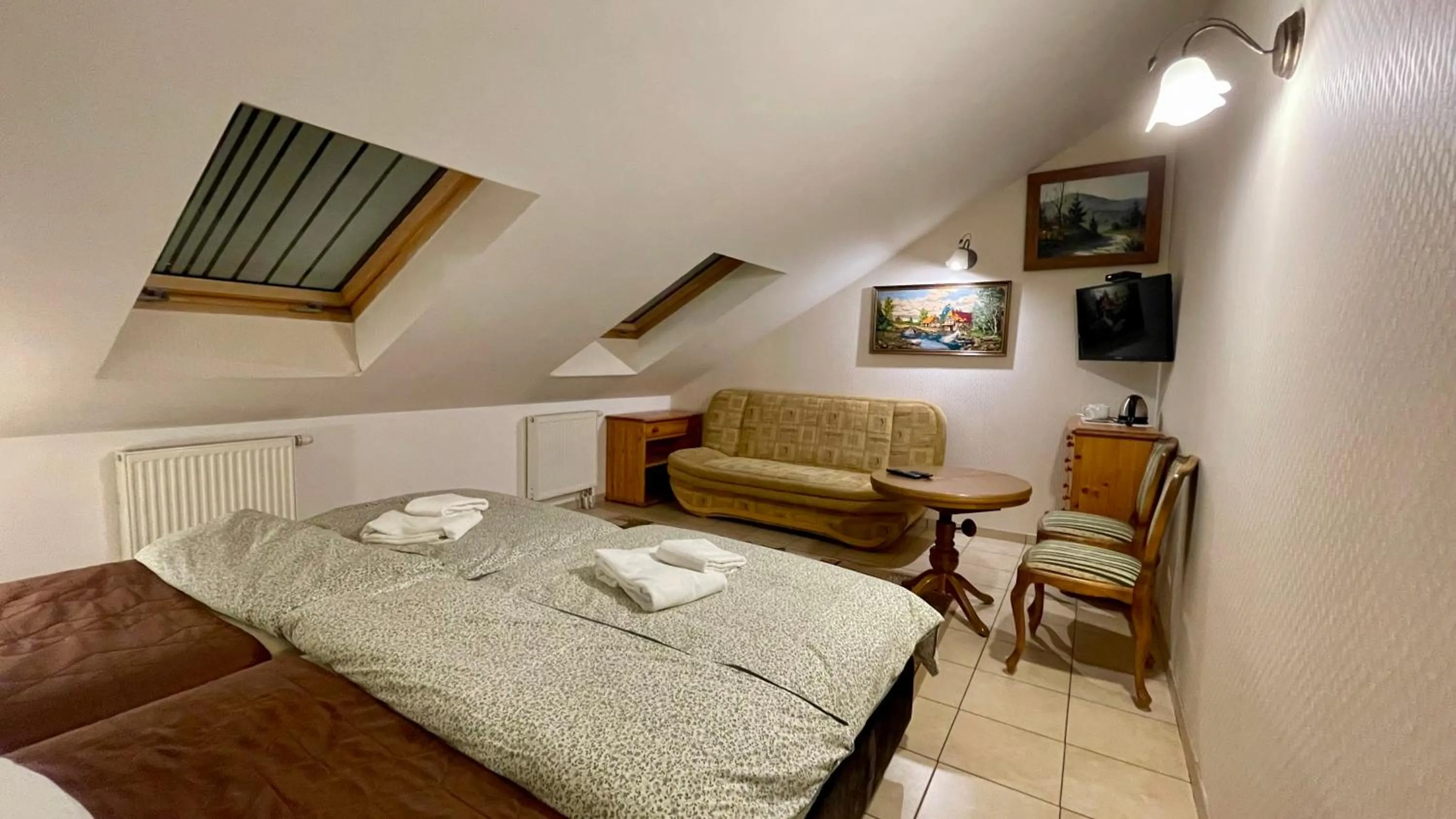 Bed in Pałac SŁONOWICE