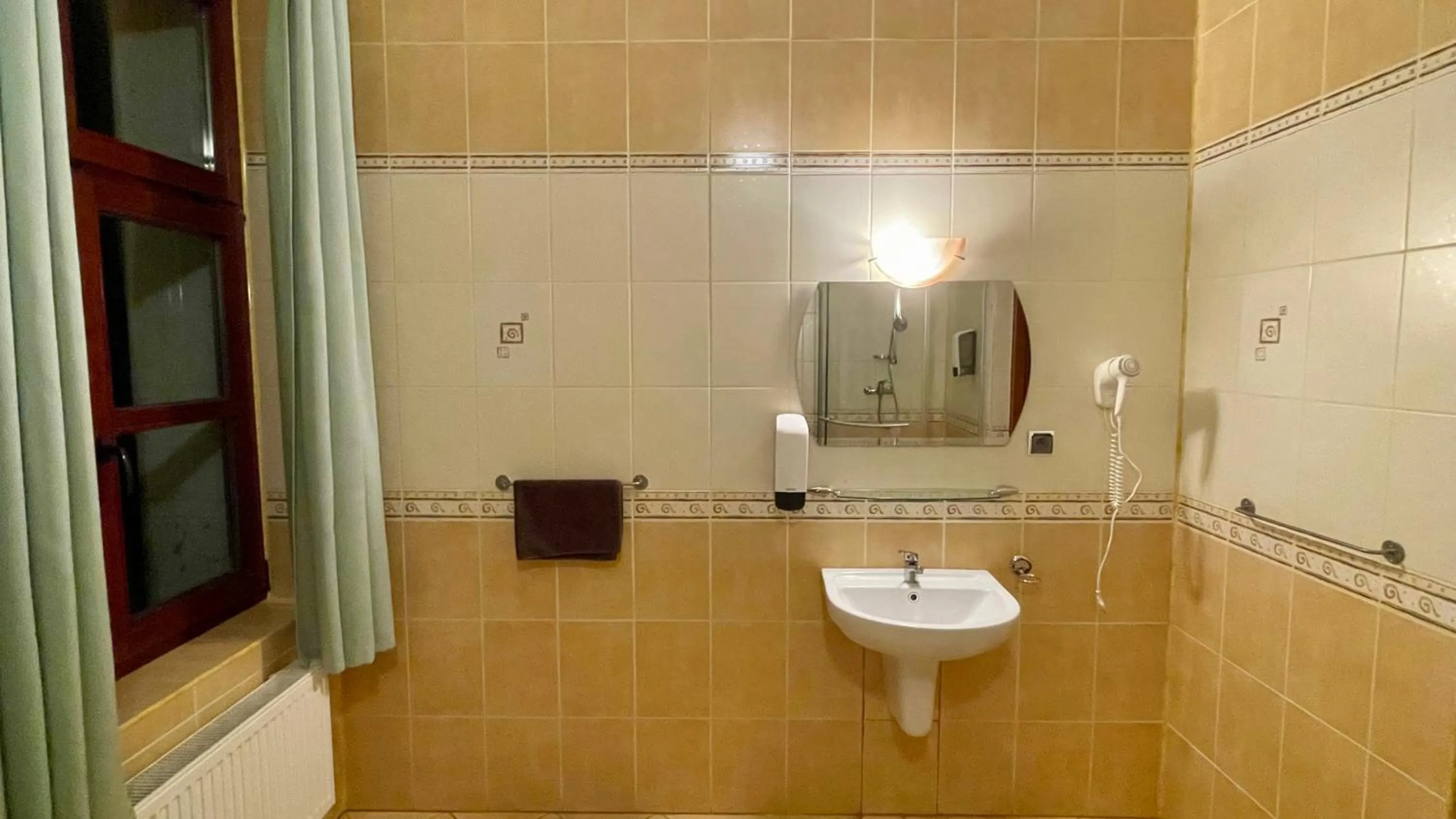 Shower in Pałac SŁONOWICE