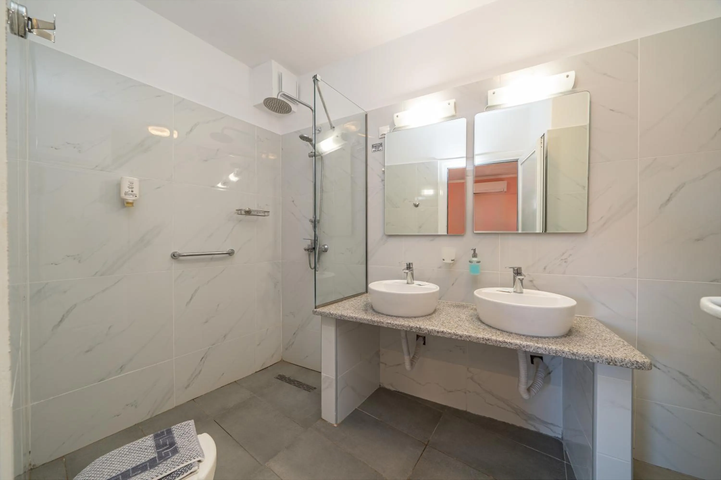 Shower in Stella Hotel Apartments