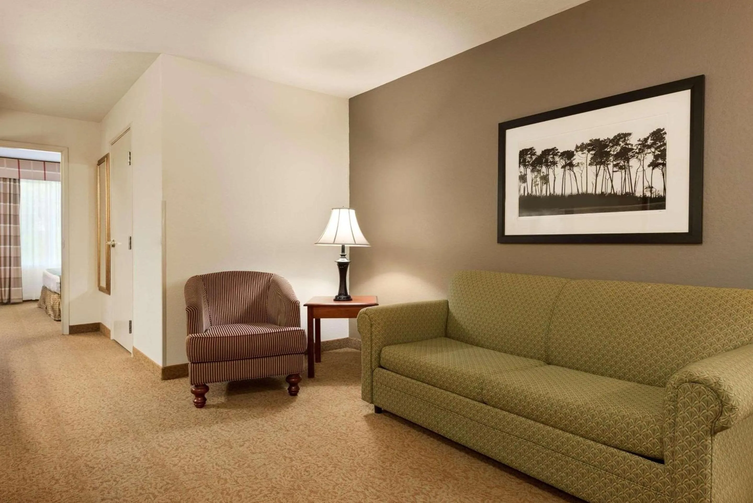 Bedroom in Country Inn & Suites by Radisson, Paducah, KY
