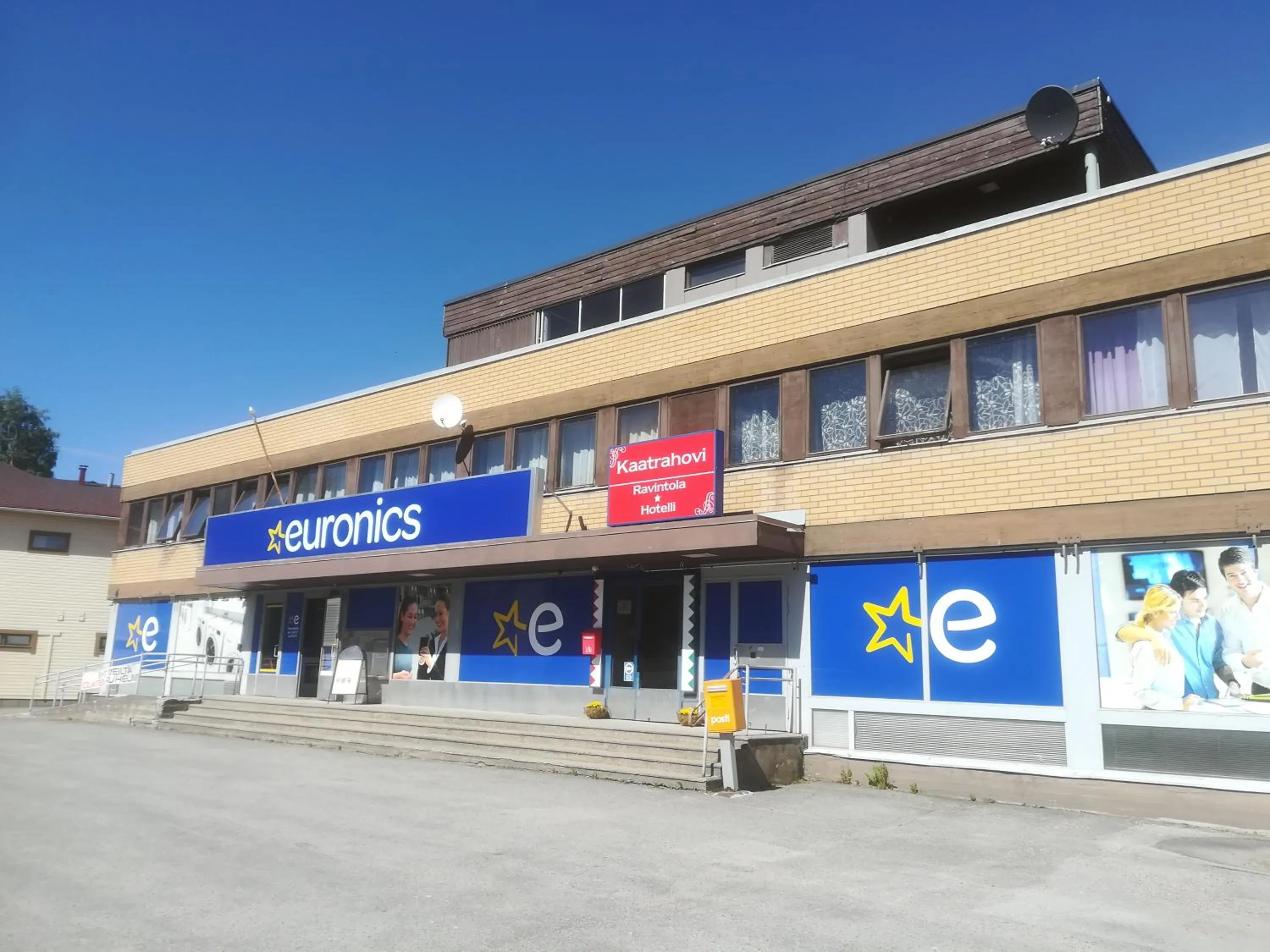 Facade/entrance in Hotelli Kaatrahovi