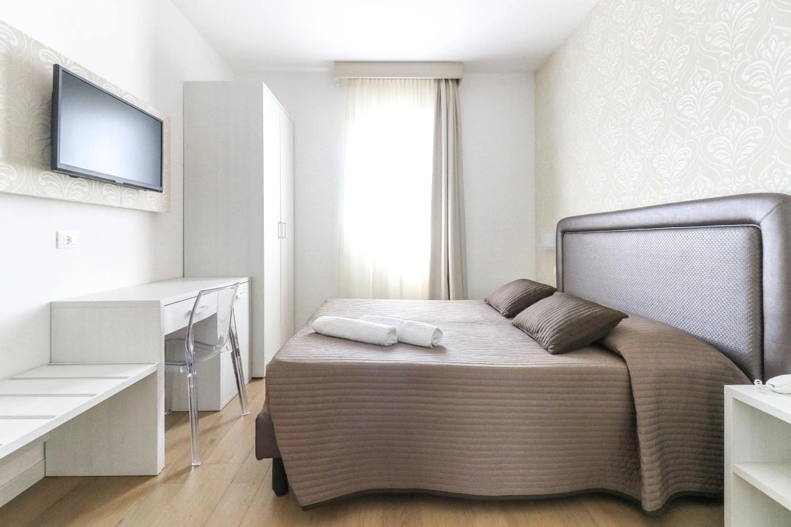 Photo of the whole room, Bed in Hotel Jesulum