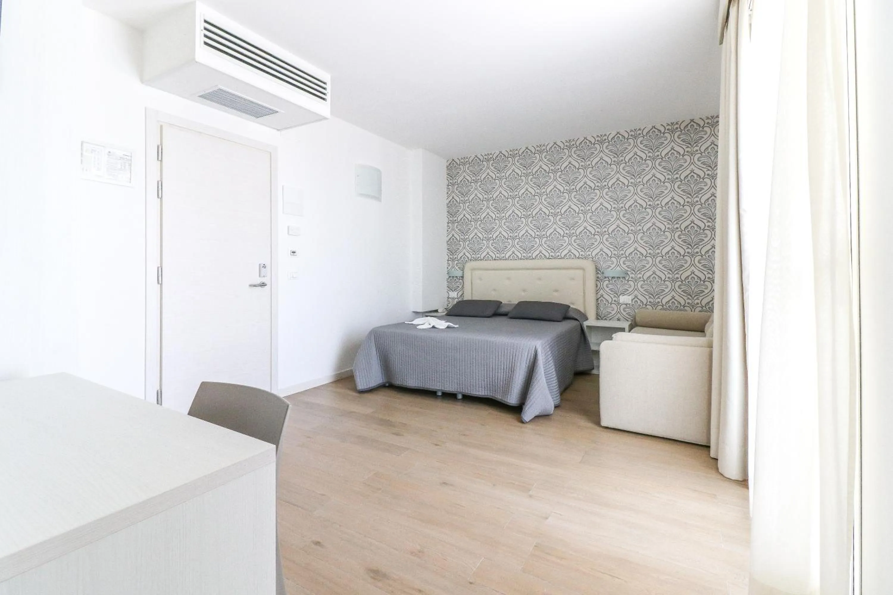 Bedroom, Bed in Hotel Jesulum