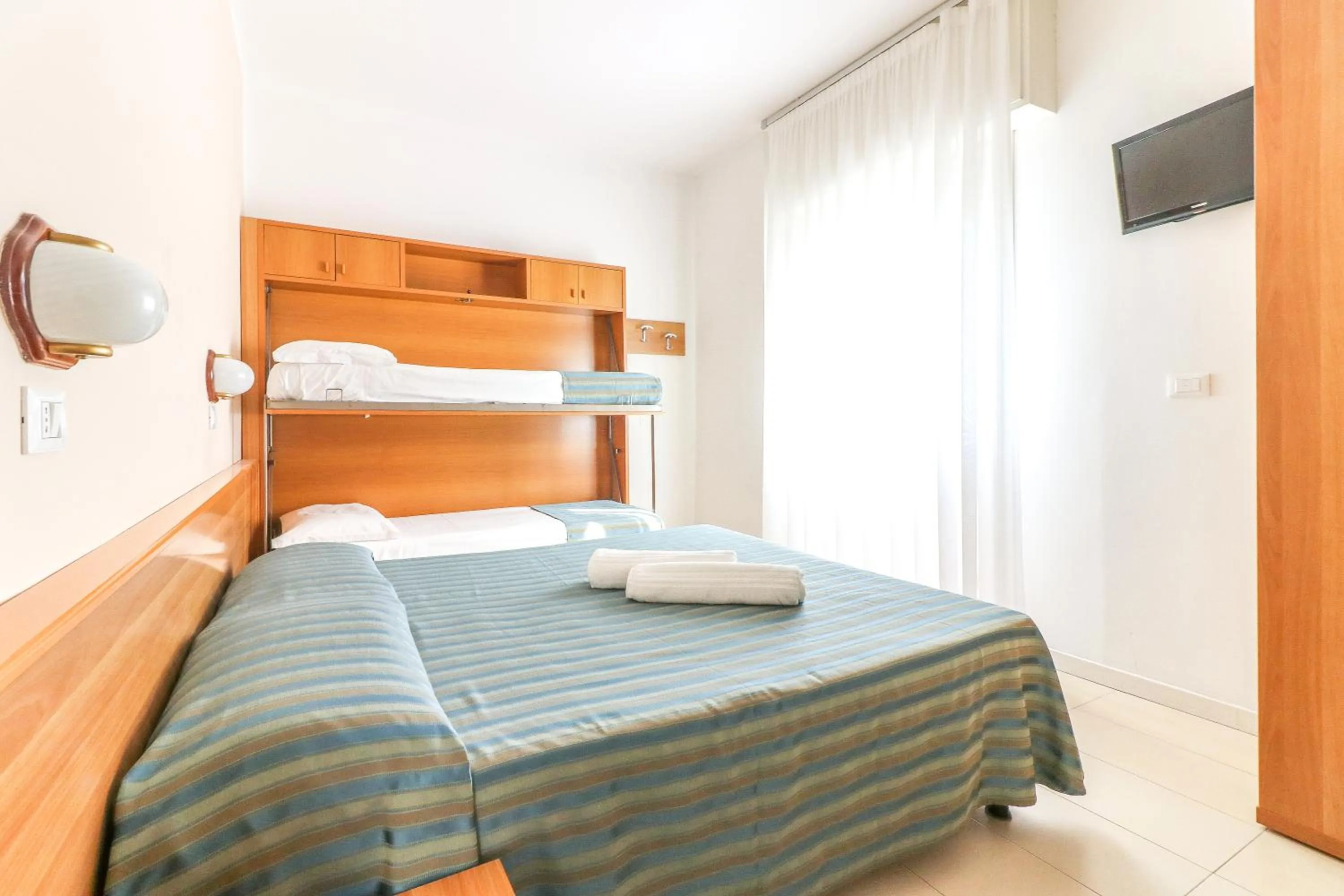 Photo of the whole room, Bed in Hotel Jesulum