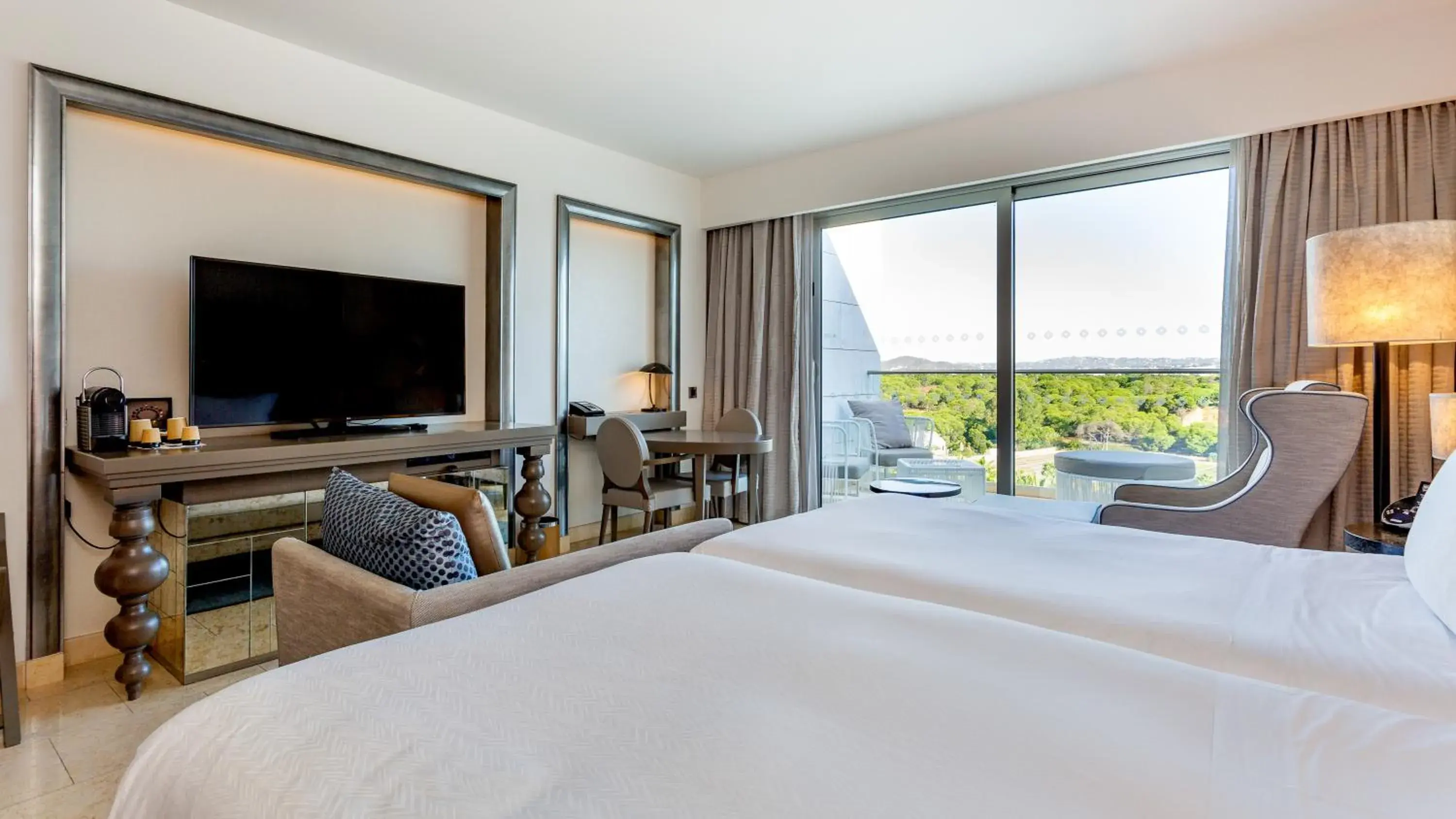 Deluxe Twin Room with Pool View in Conrad Algarve Deluxe Twin Room with Pool View in Conrad Algarve