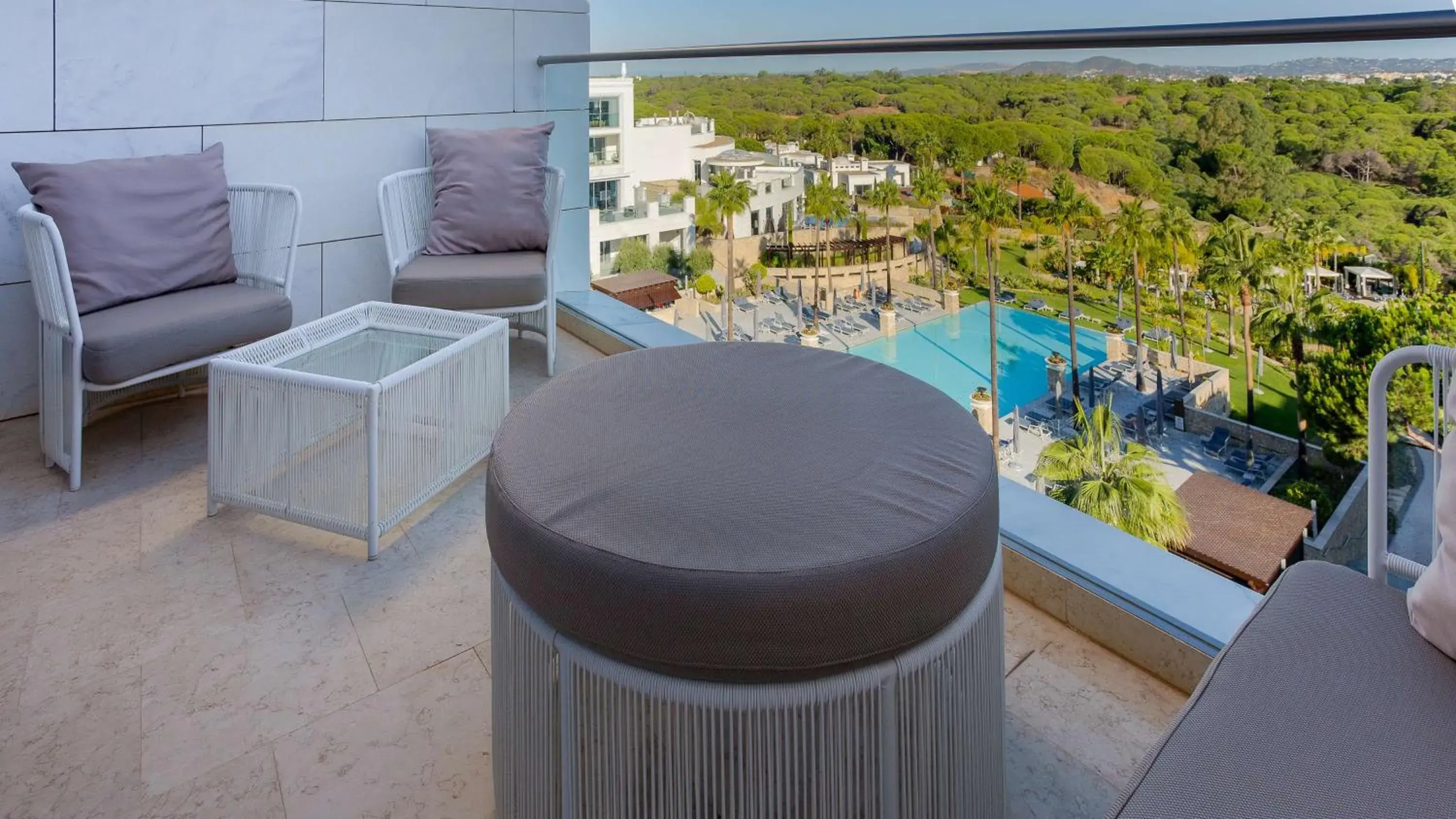 Deluxe Twin Room with Pool View in Conrad Algarve Deluxe Twin Room with Pool View in Conrad Algarve