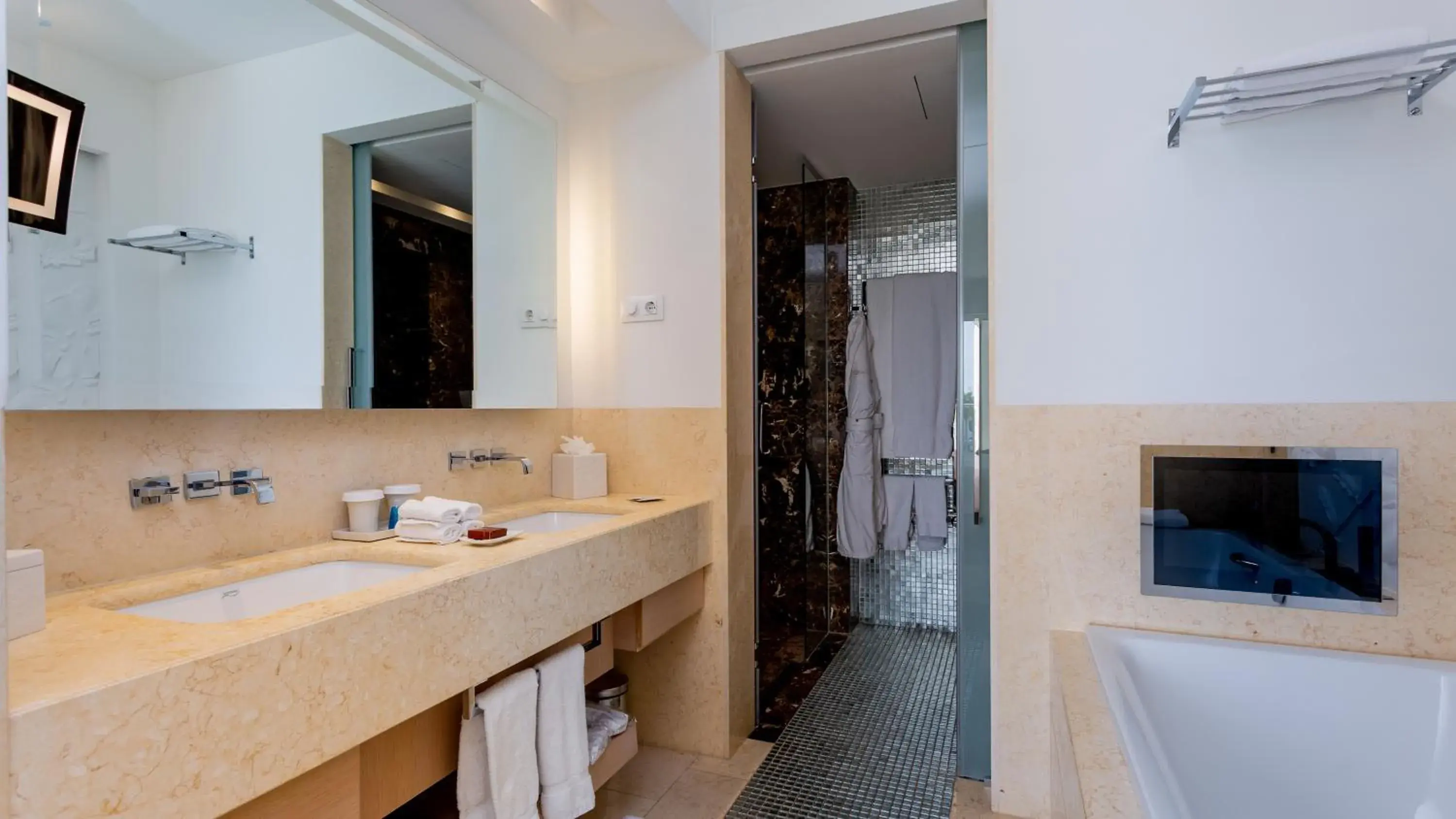 Grand Deluxe King Suite with Pool View in Conrad Algarve Grand Deluxe King Suite with Pool View in Conrad Algarve