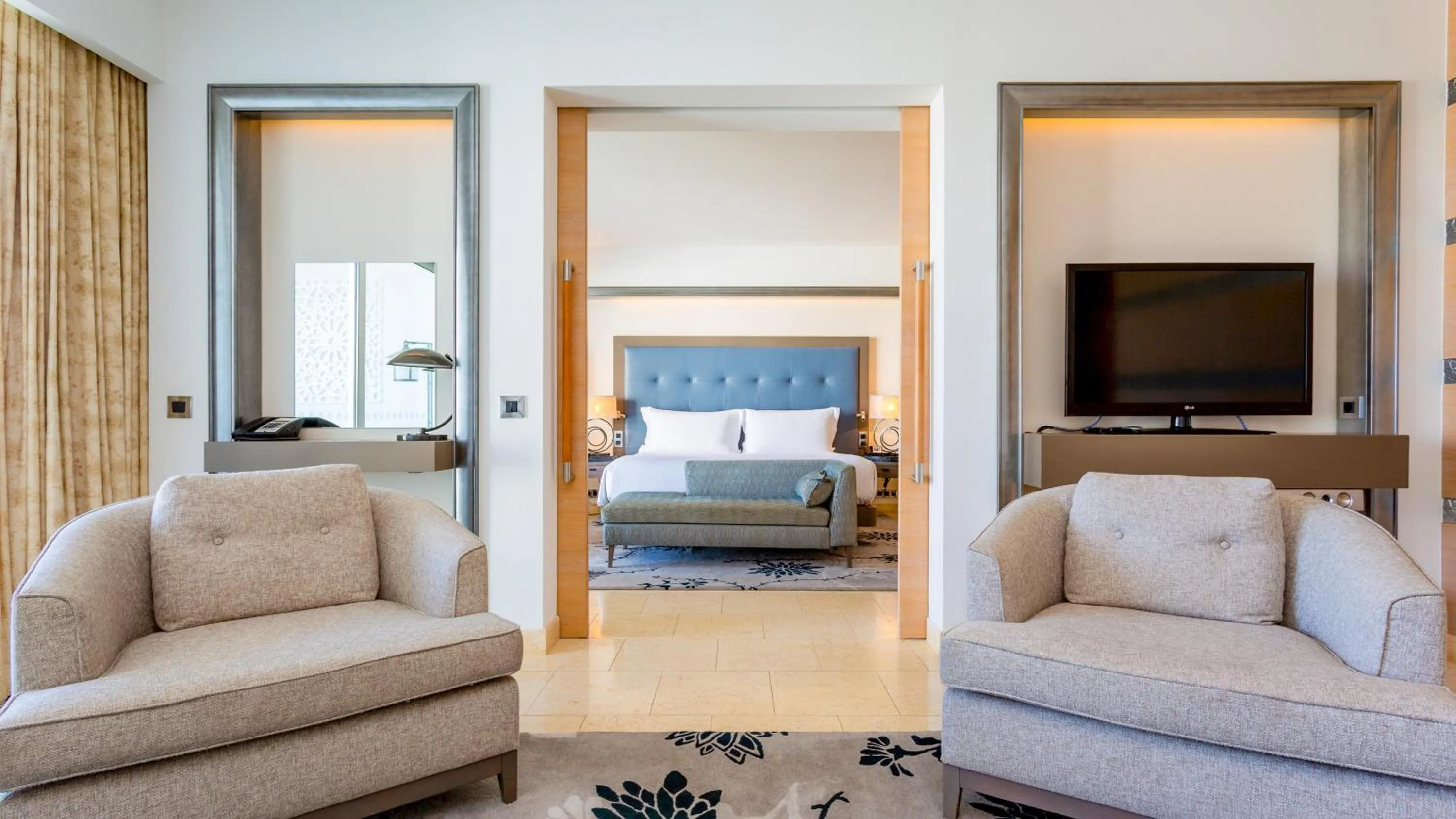 TV and multimedia in Conrad Algarve