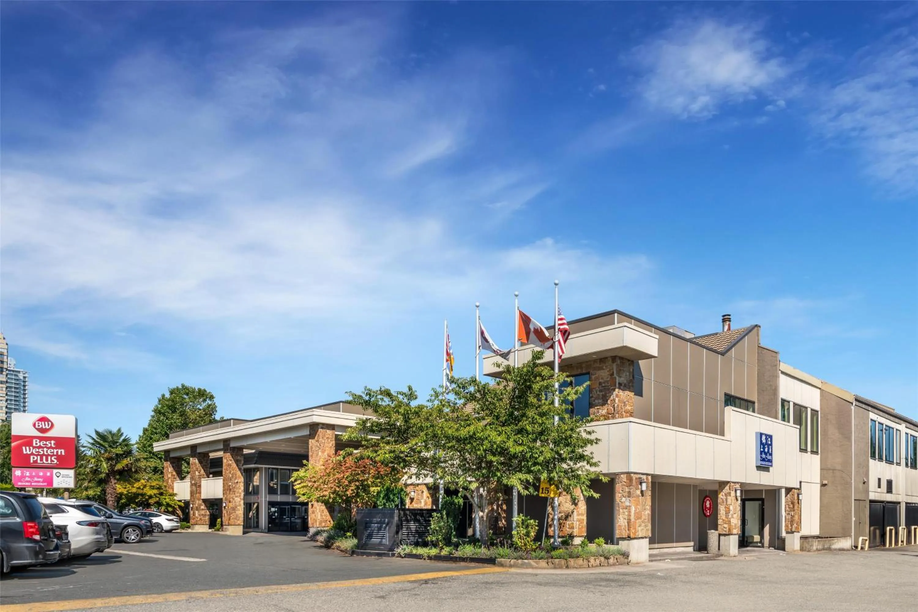 Property building in Best Western PLUS Burnaby Hotel