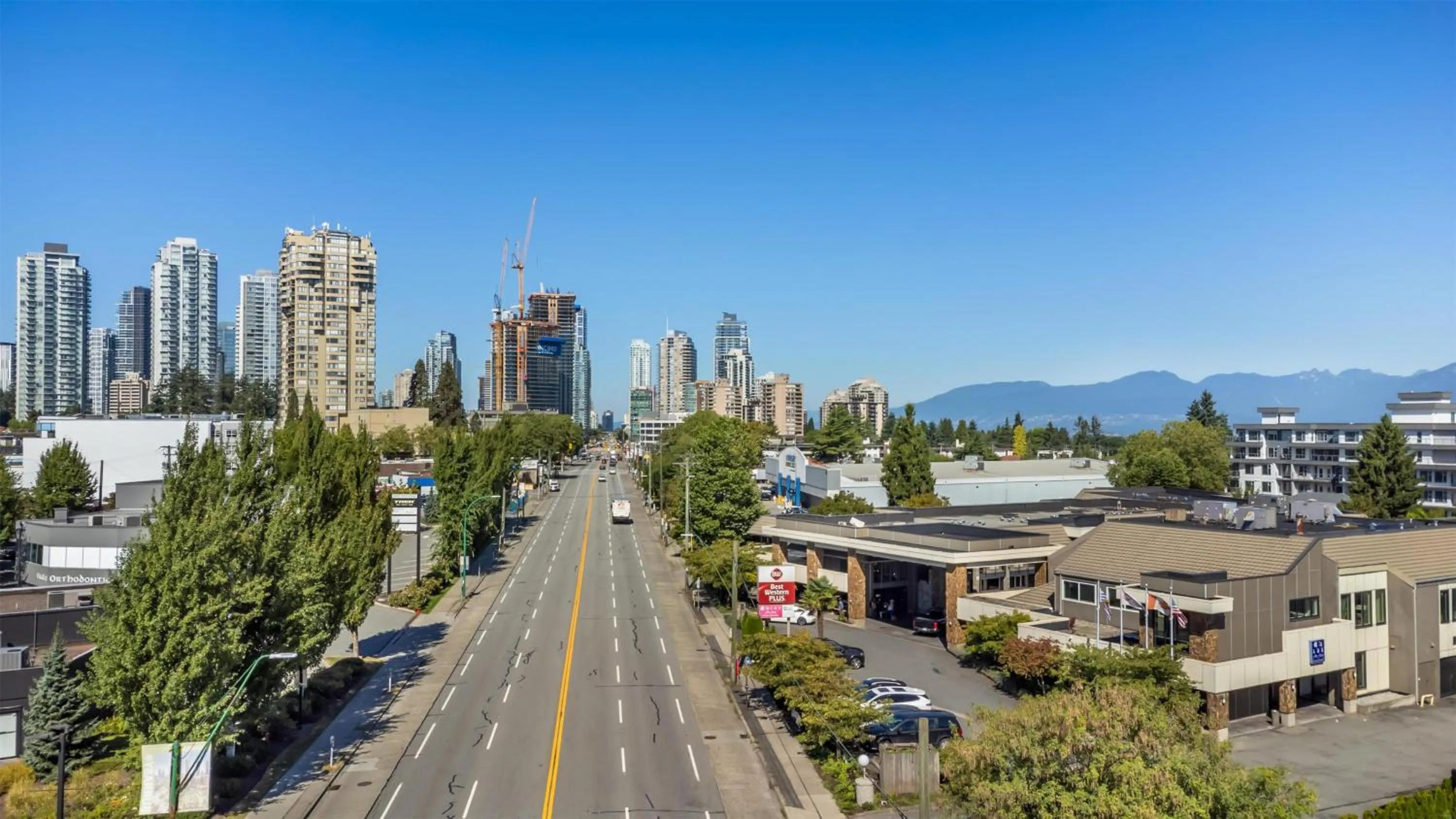Property building in Best Western PLUS Burnaby Hotel