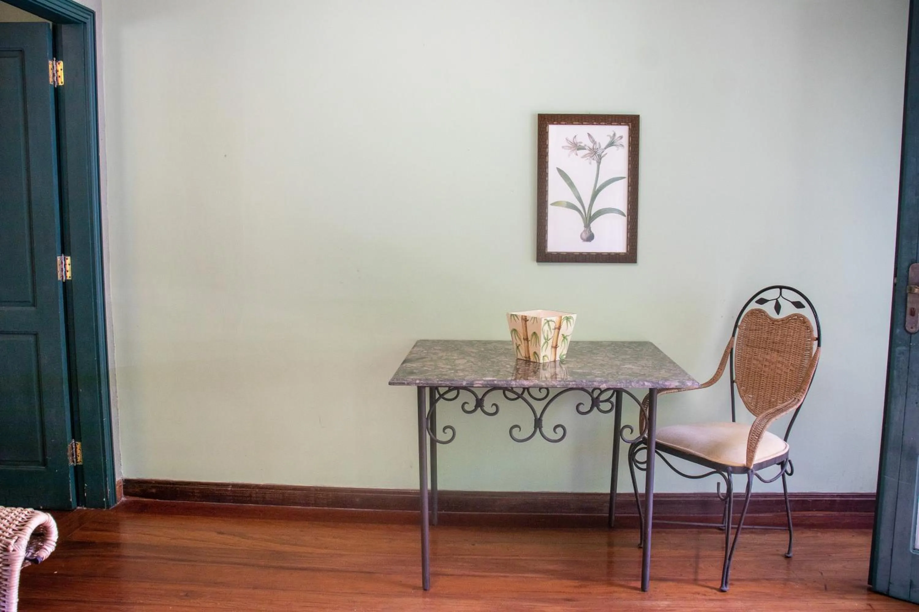 Dining area in Bomtempo II Chales by Castelo Itaipava