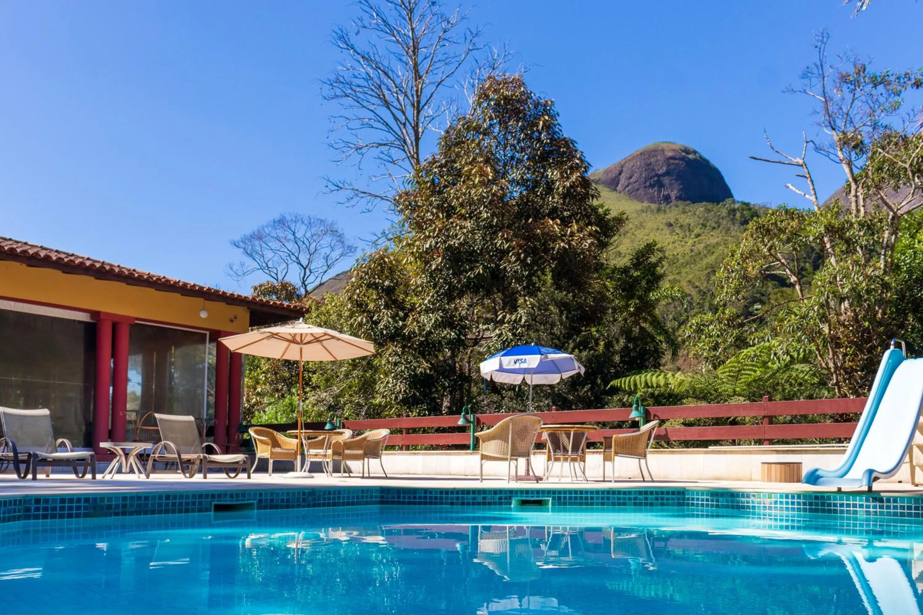 Property building in Bomtempo II Chales by Castelo Itaipava