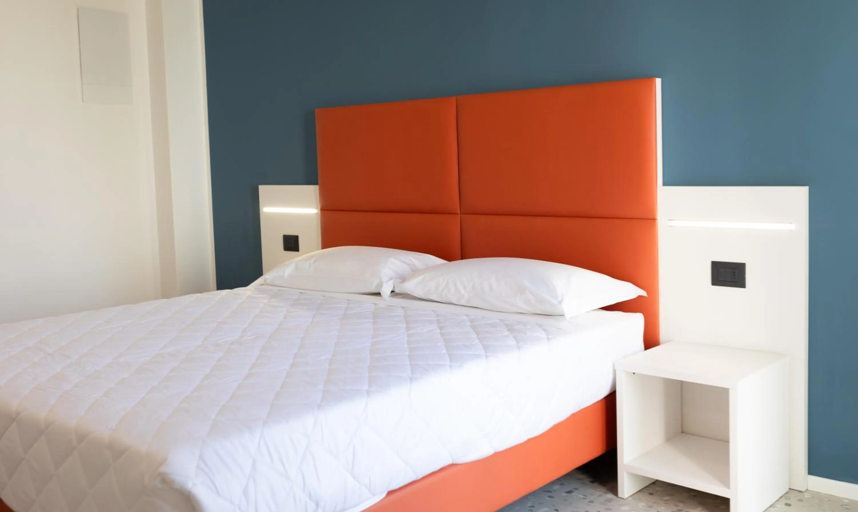 Bedroom, Bed in Hotel Delaville Frontemare