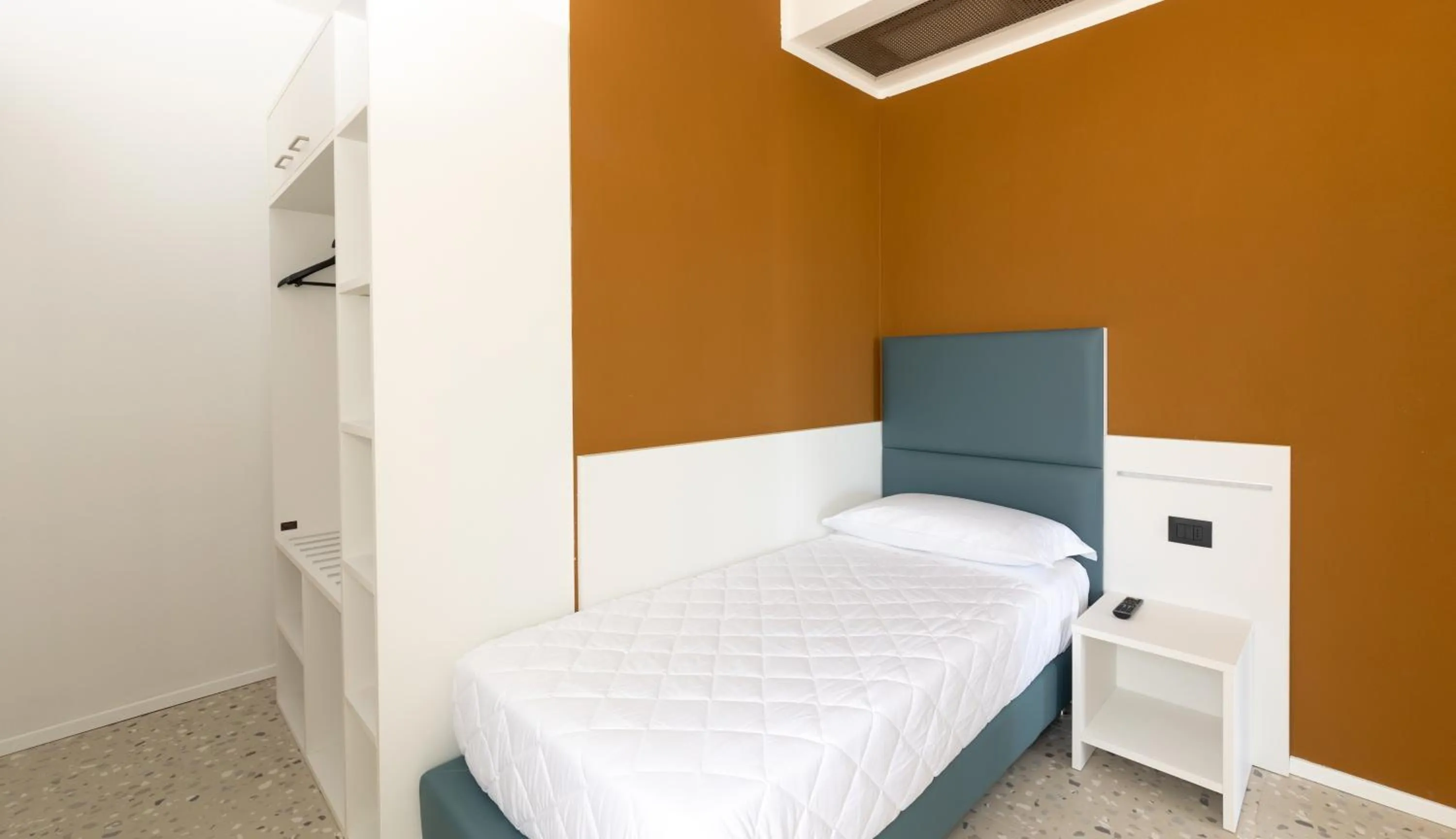 Bed in Hotel Delaville Frontemare