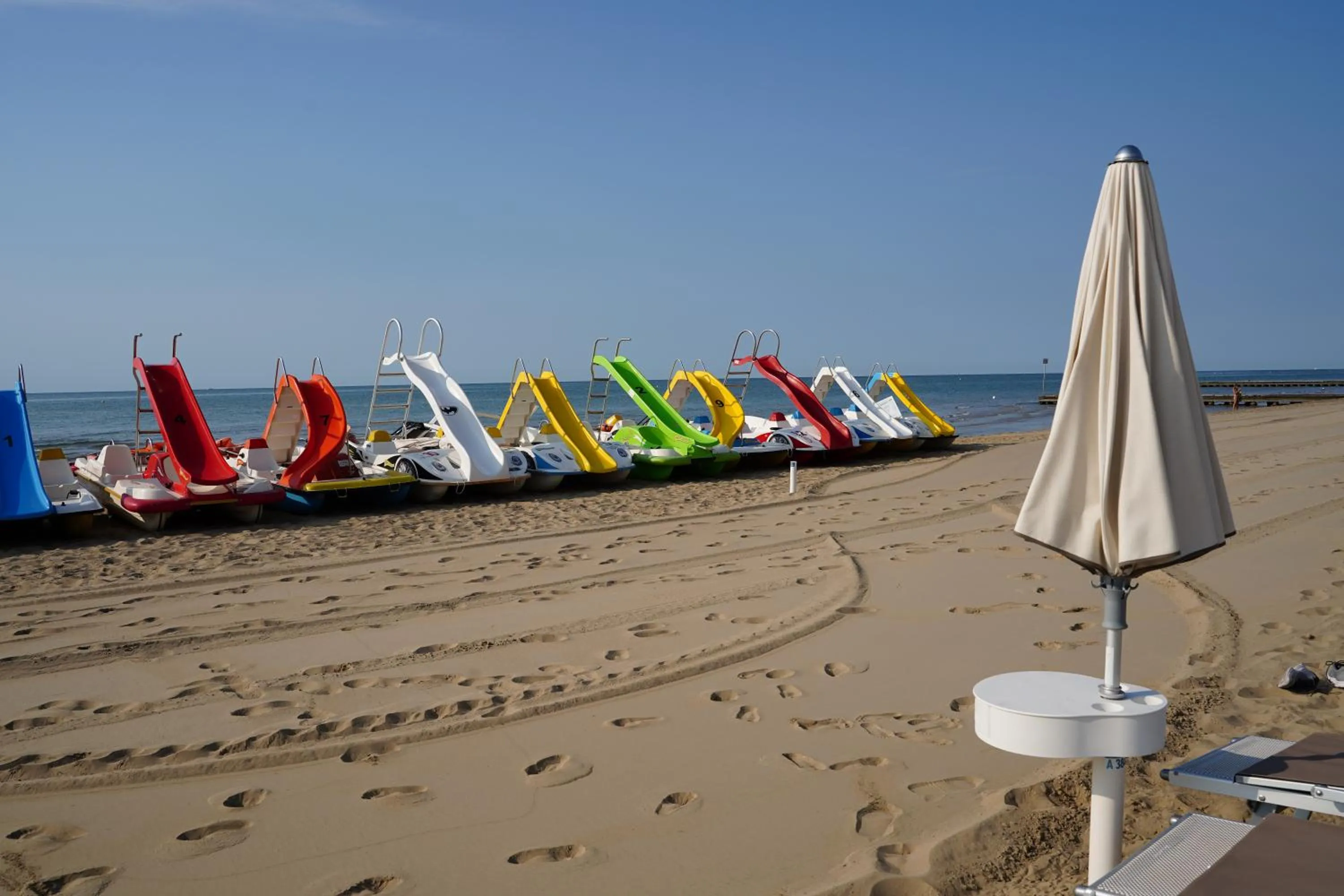 Beach in Hotel Delaville Frontemare