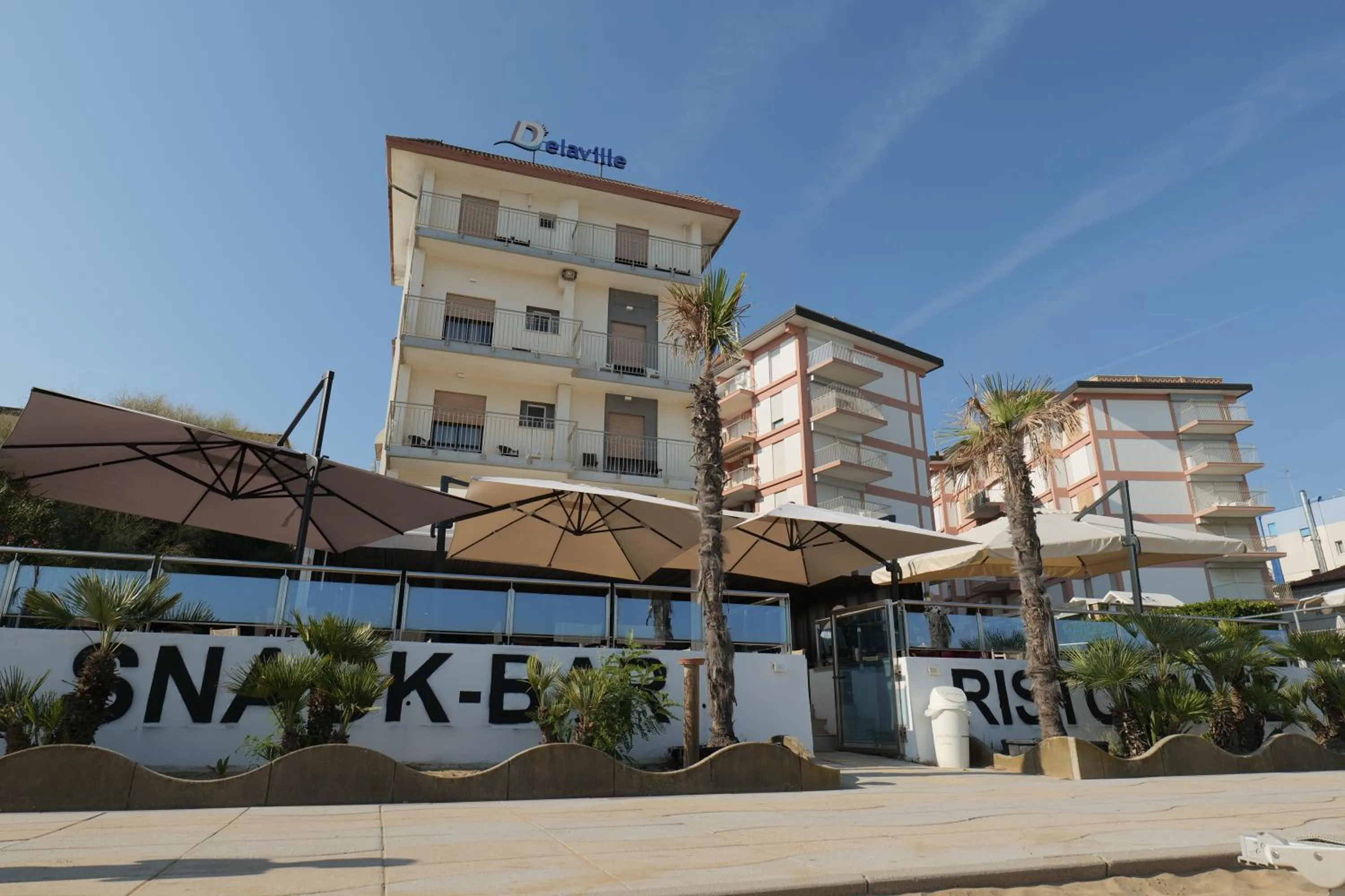 Property building in Hotel Delaville Frontemare