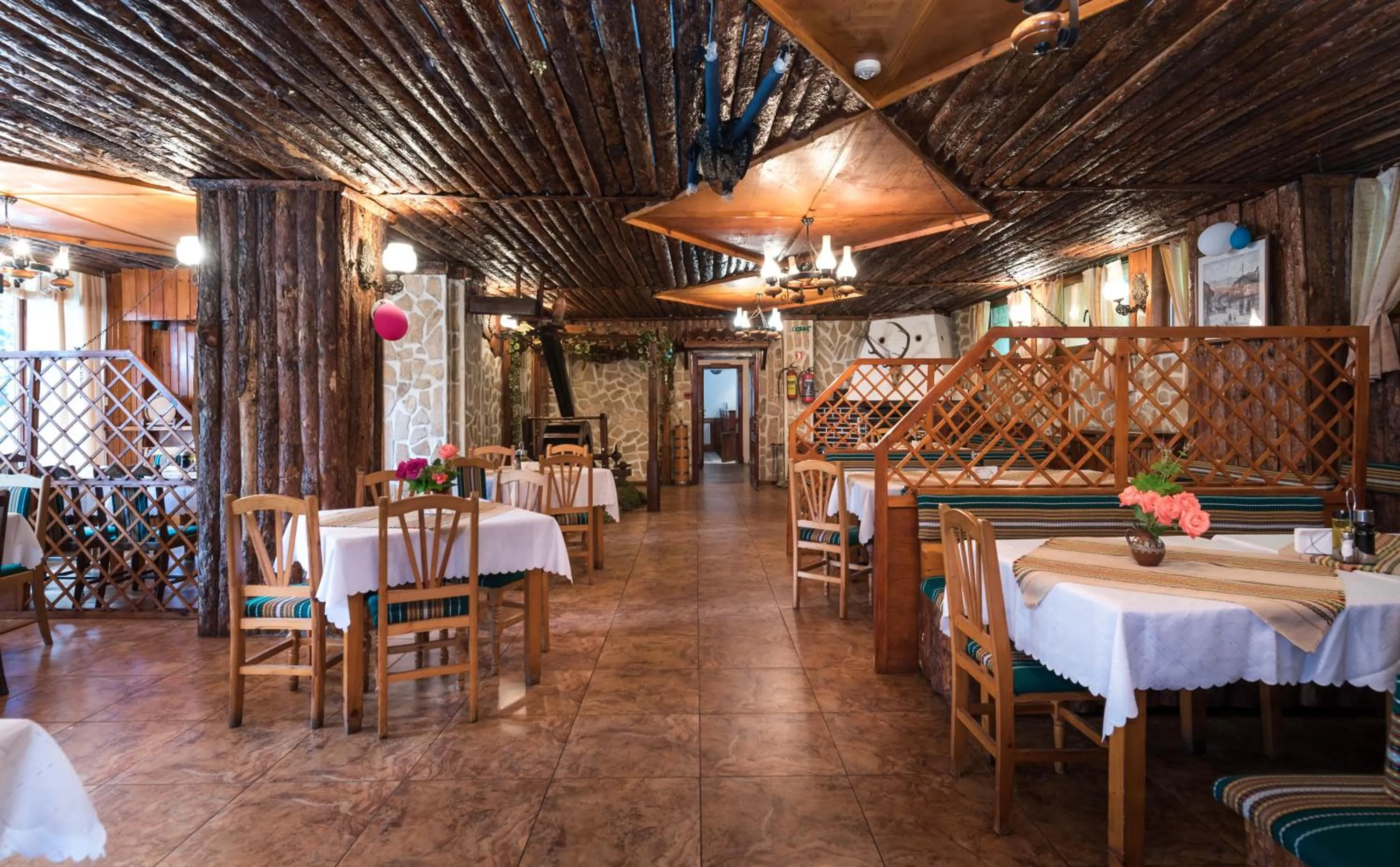 Restaurant/places to eat in Ski Hotel Katerina