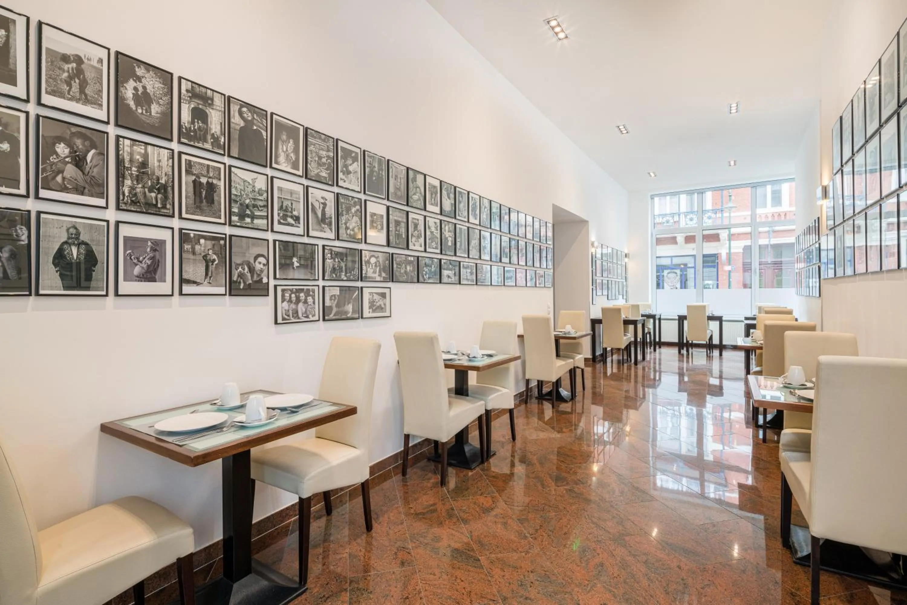 Coffee/tea facilities in Hotel Aurora