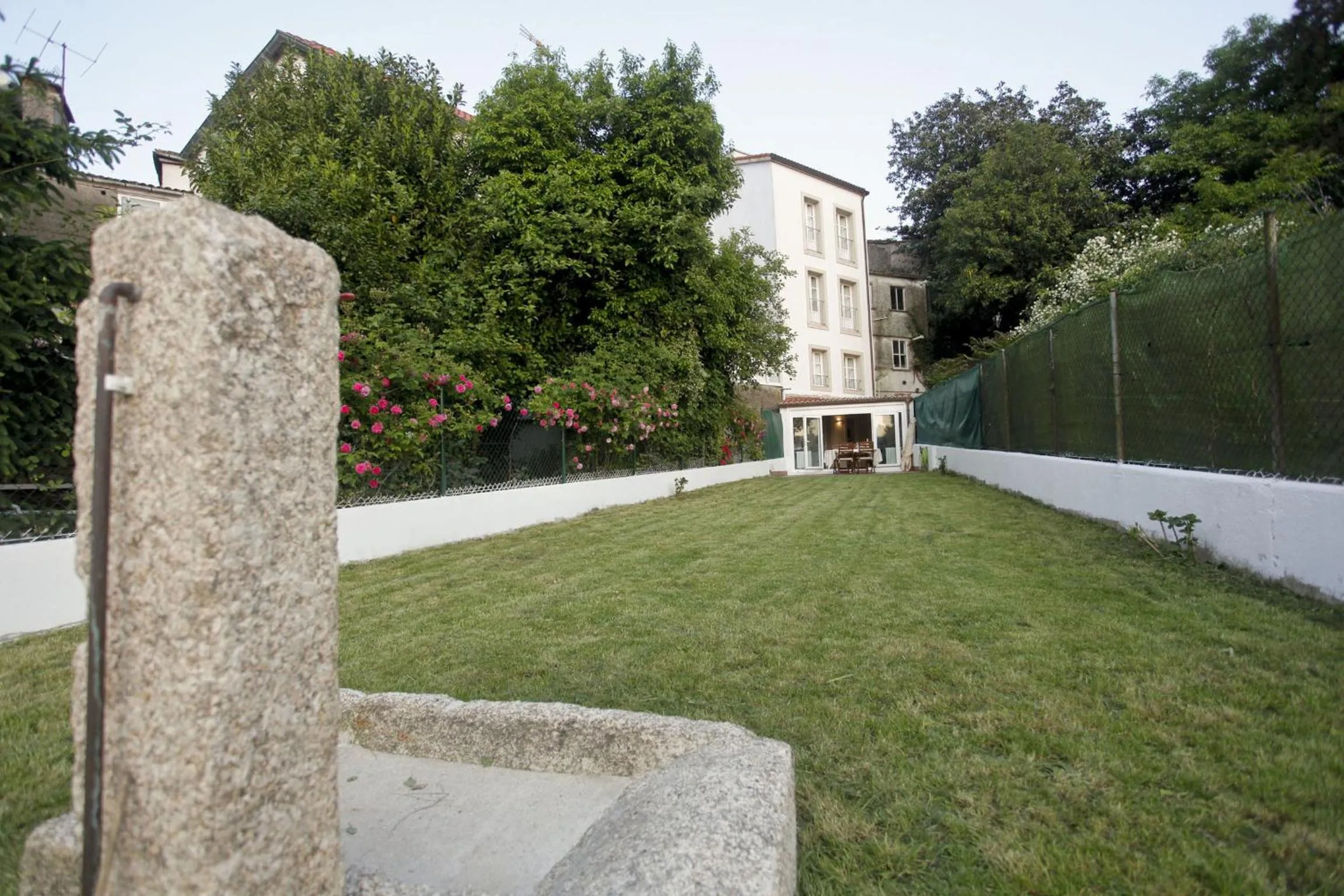 Garden in Catedral Site by Como en Casa