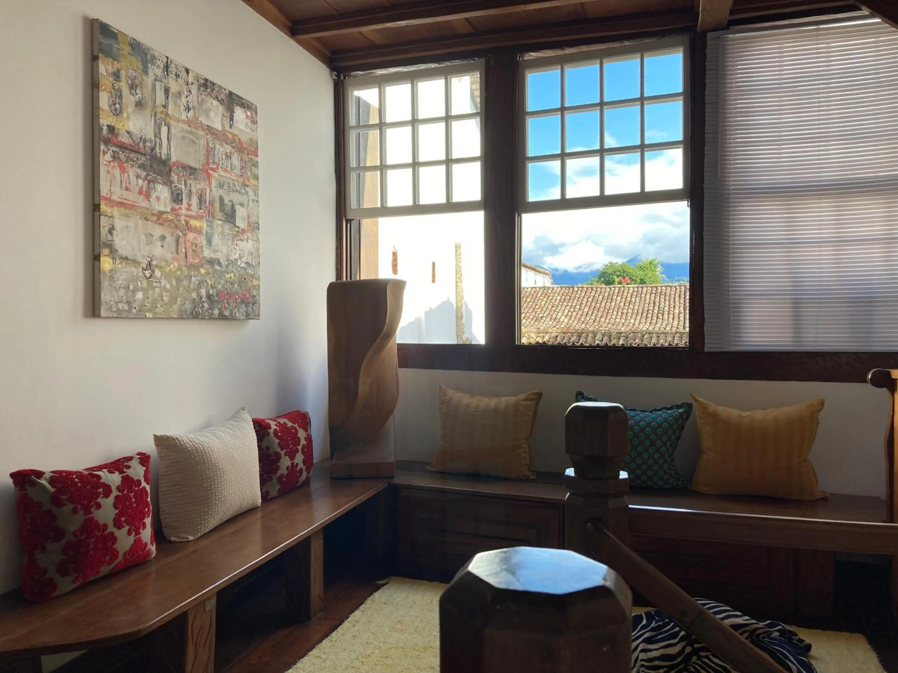 Communal lounge/ TV room in Pousada Arte Urquijo