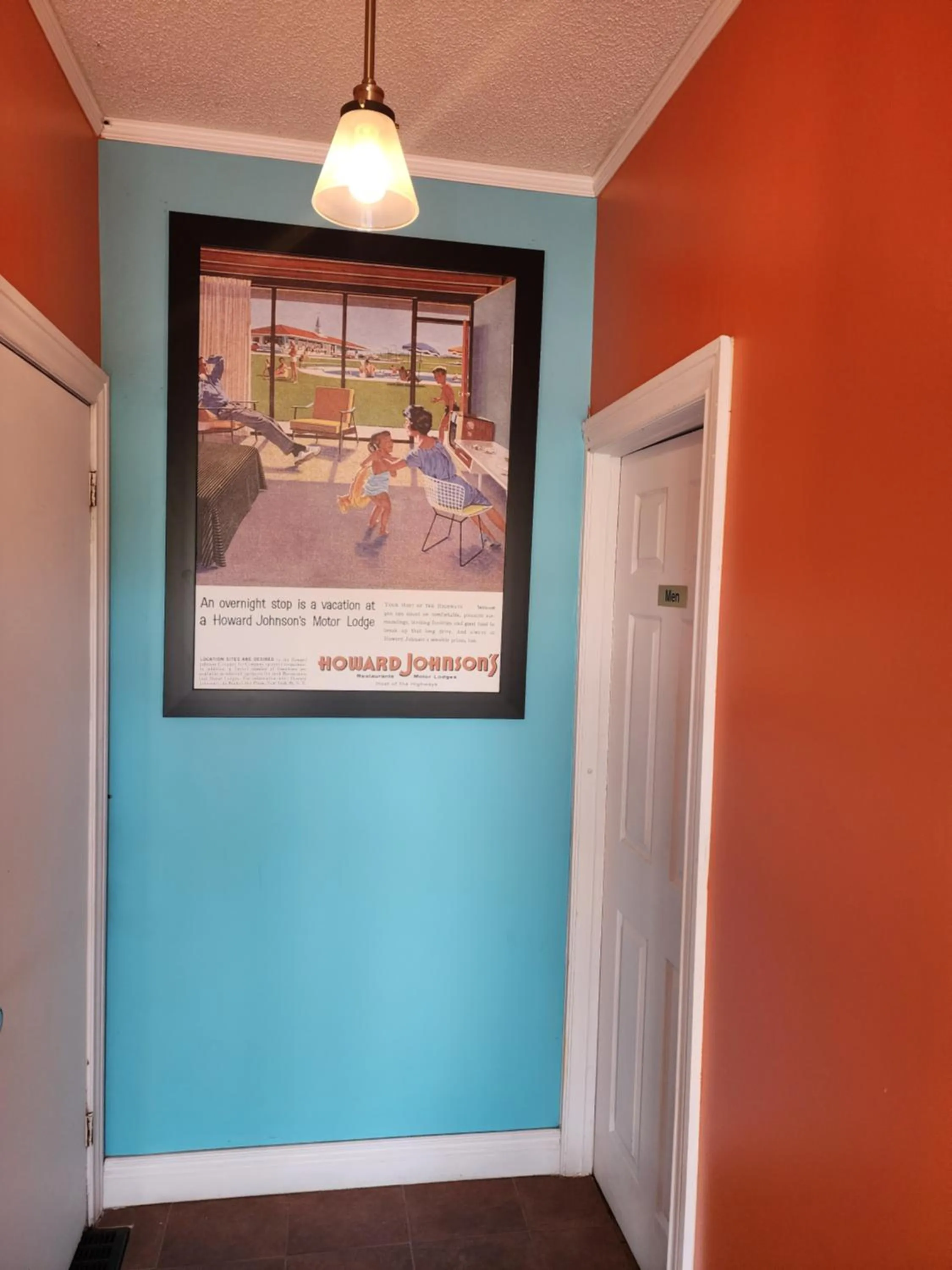 Property building in Howard Johnson by Wyndham Lindsay