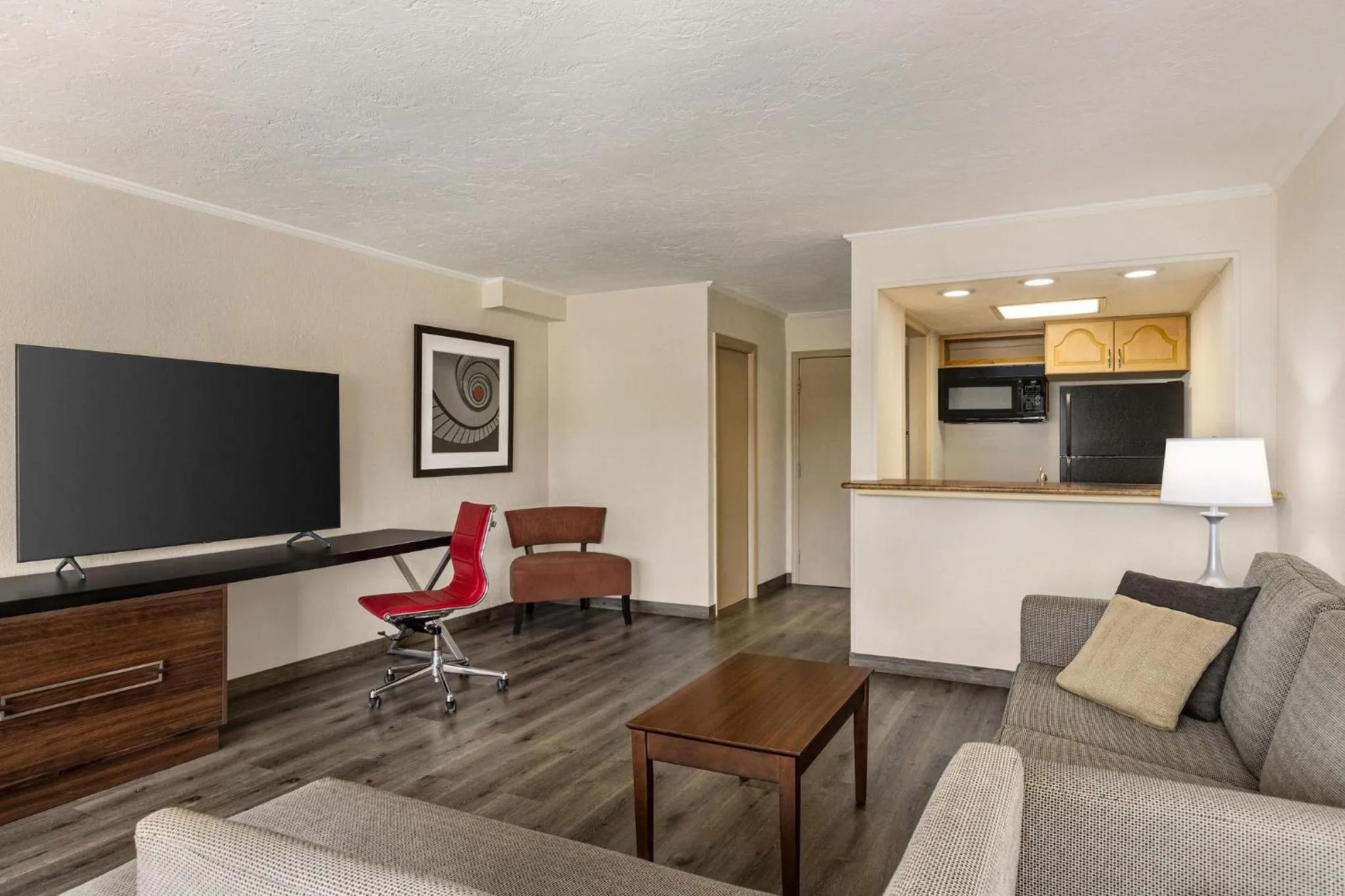 Living room in Ramada by Wyndham Sarasota Waterfront