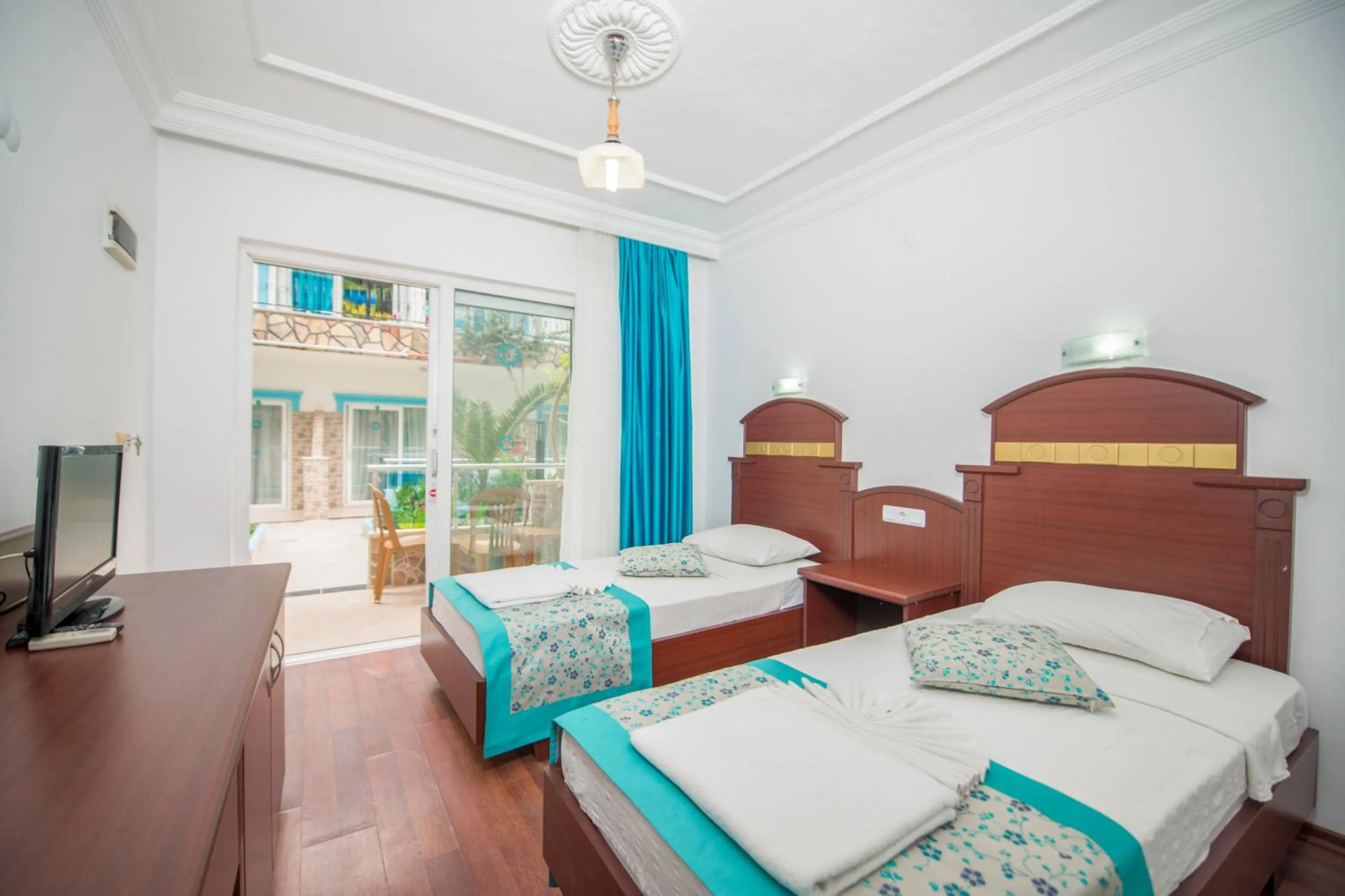 Photo of the whole room, Bed in Sunberk Hotel