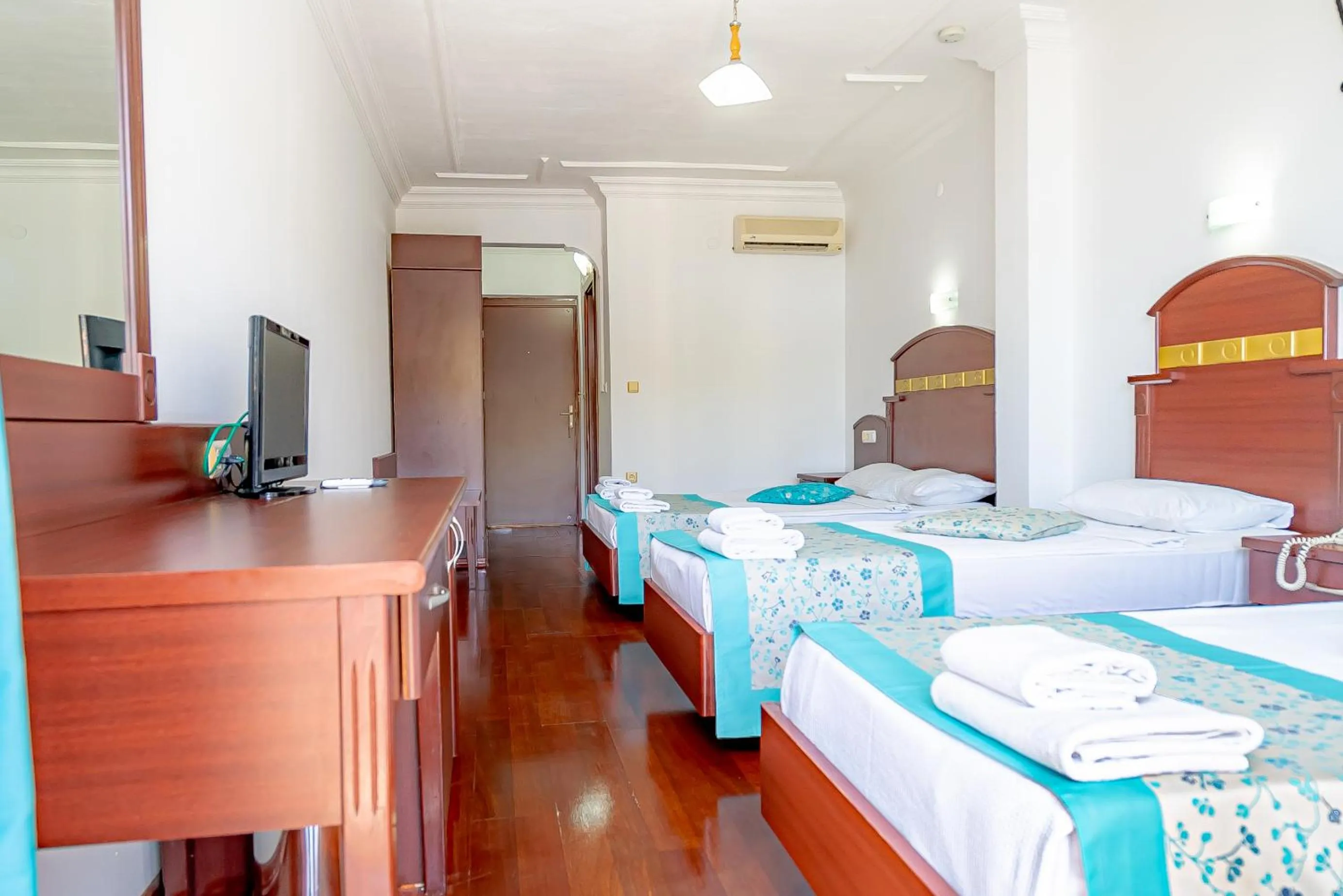 Massage, Bed in Sunberk Hotel