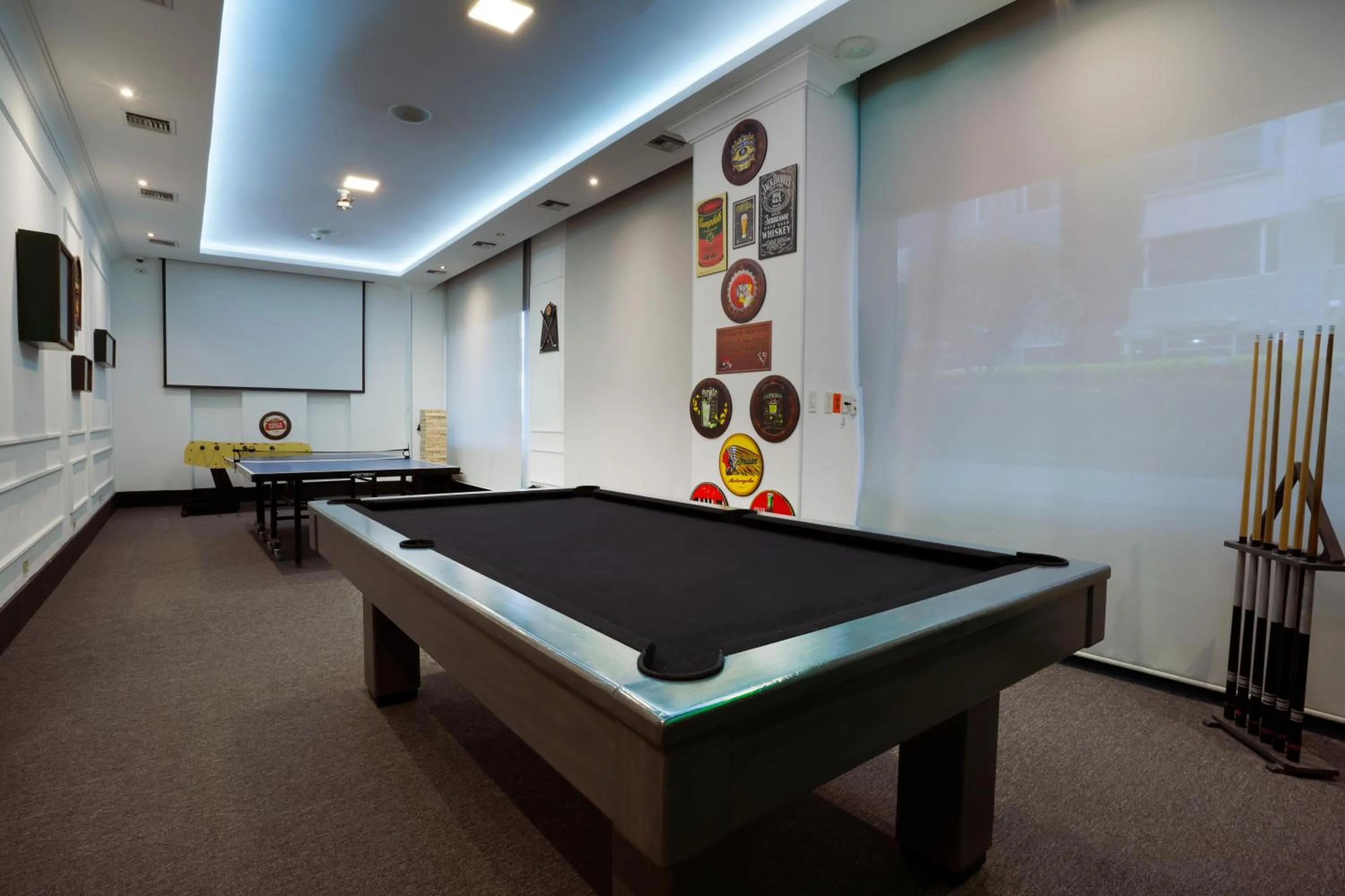 Game Room in Dann Carlton Quito