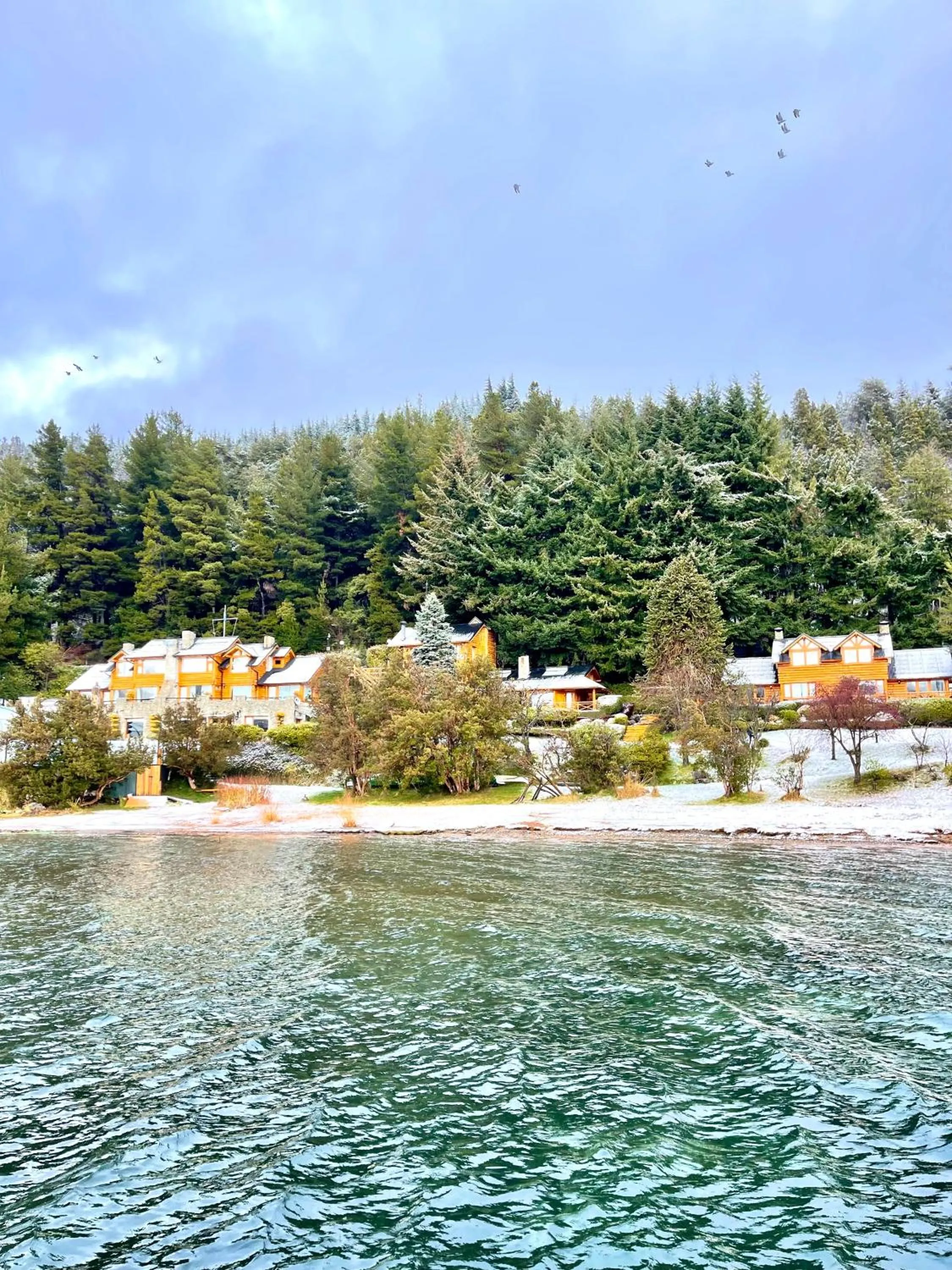 Lake view in Cabañas Puerto Pireo