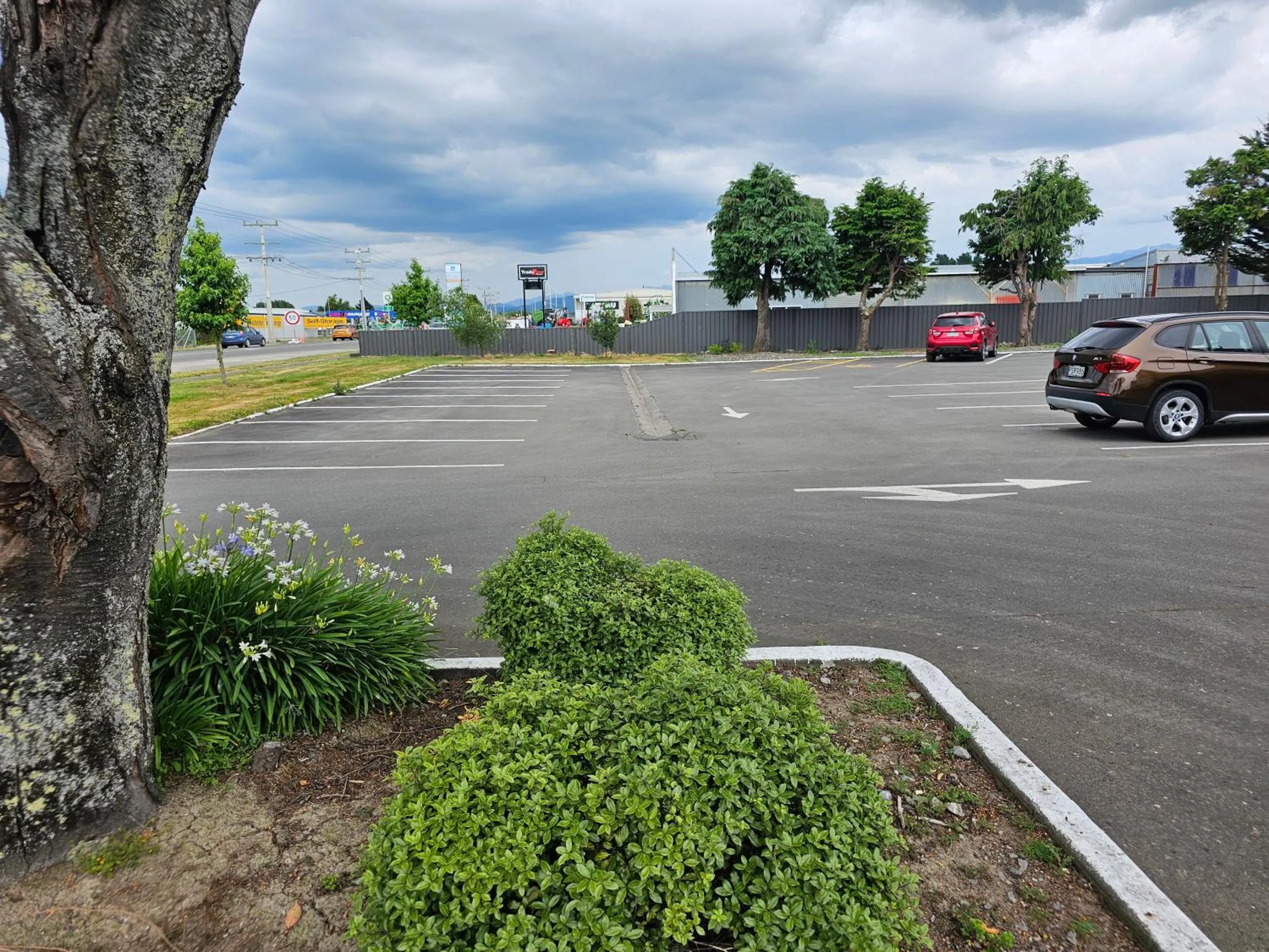 Parking in Gateway Motor Inn