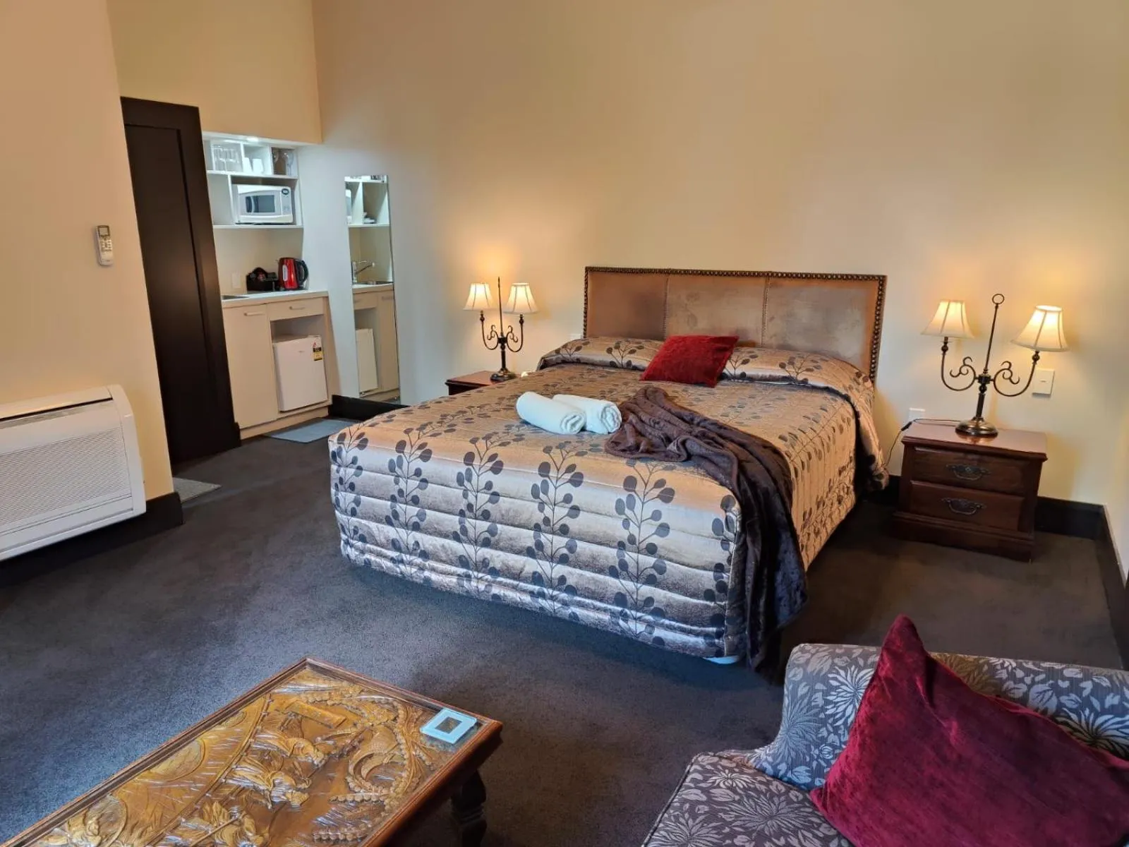 Bedroom, Bed in Gateway Motor Inn