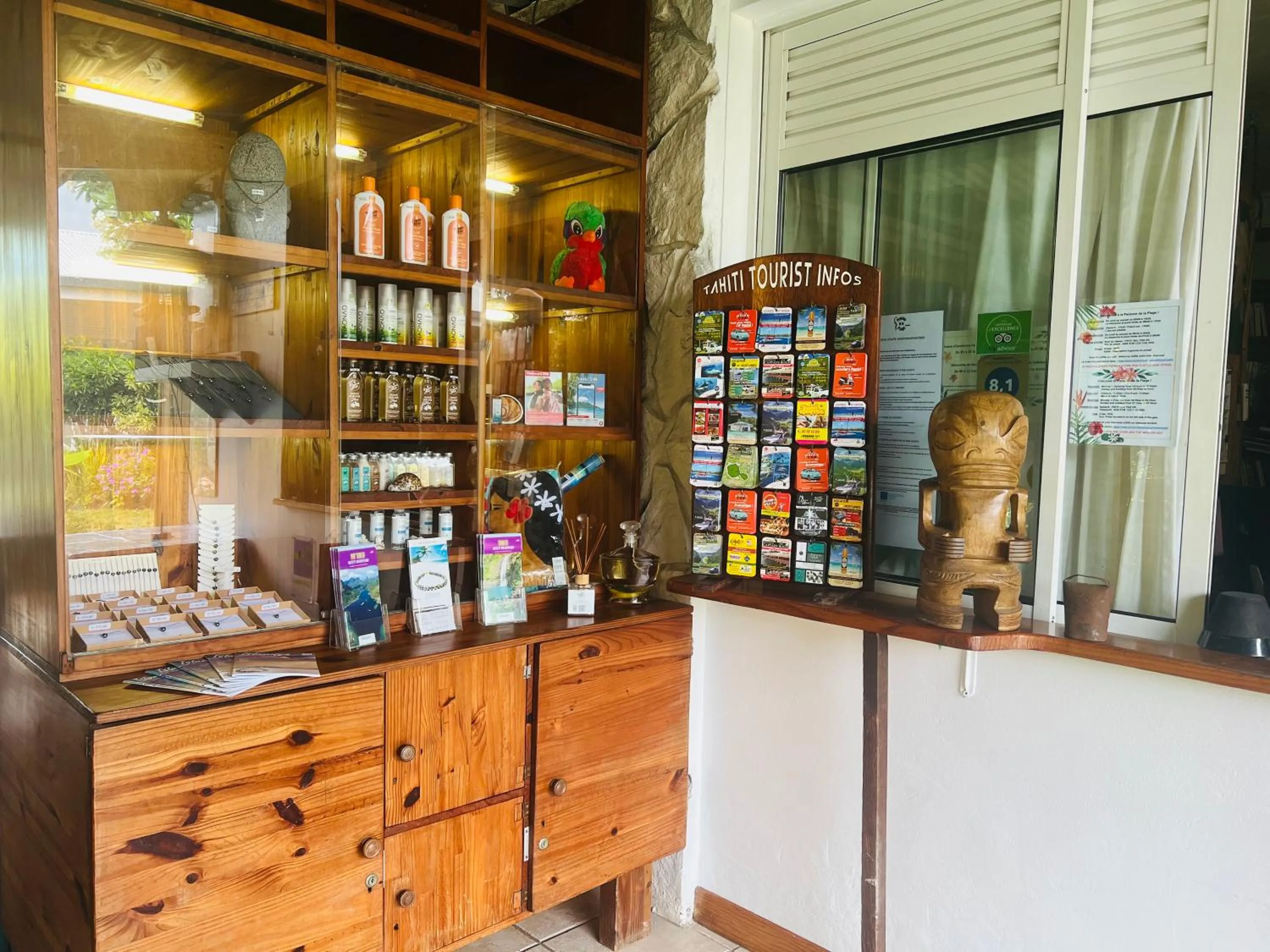 On-site shops in Pension De La Plage