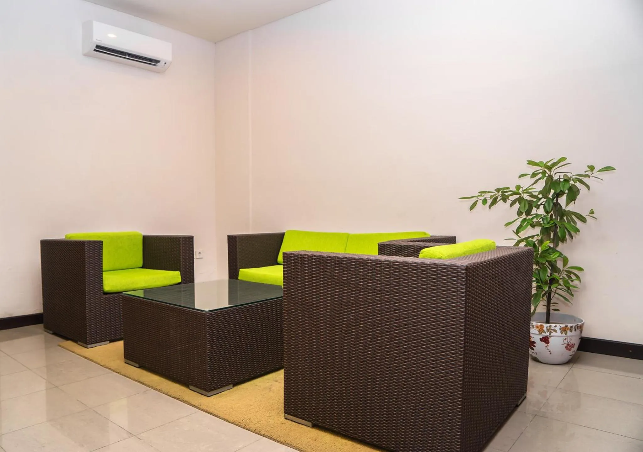 Living room in Hotel Puri Ayu