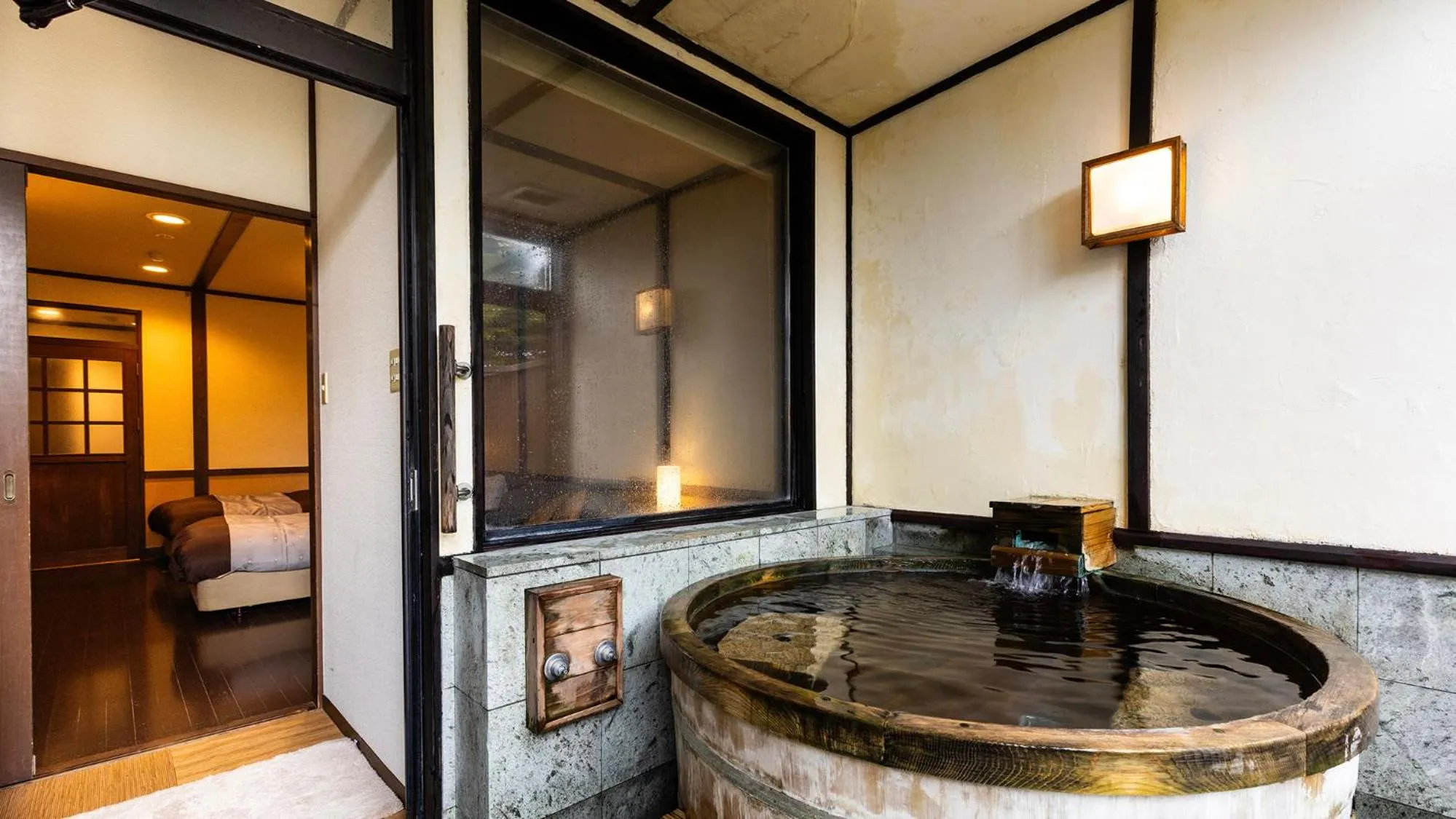 Photo of the whole room in Kagariya