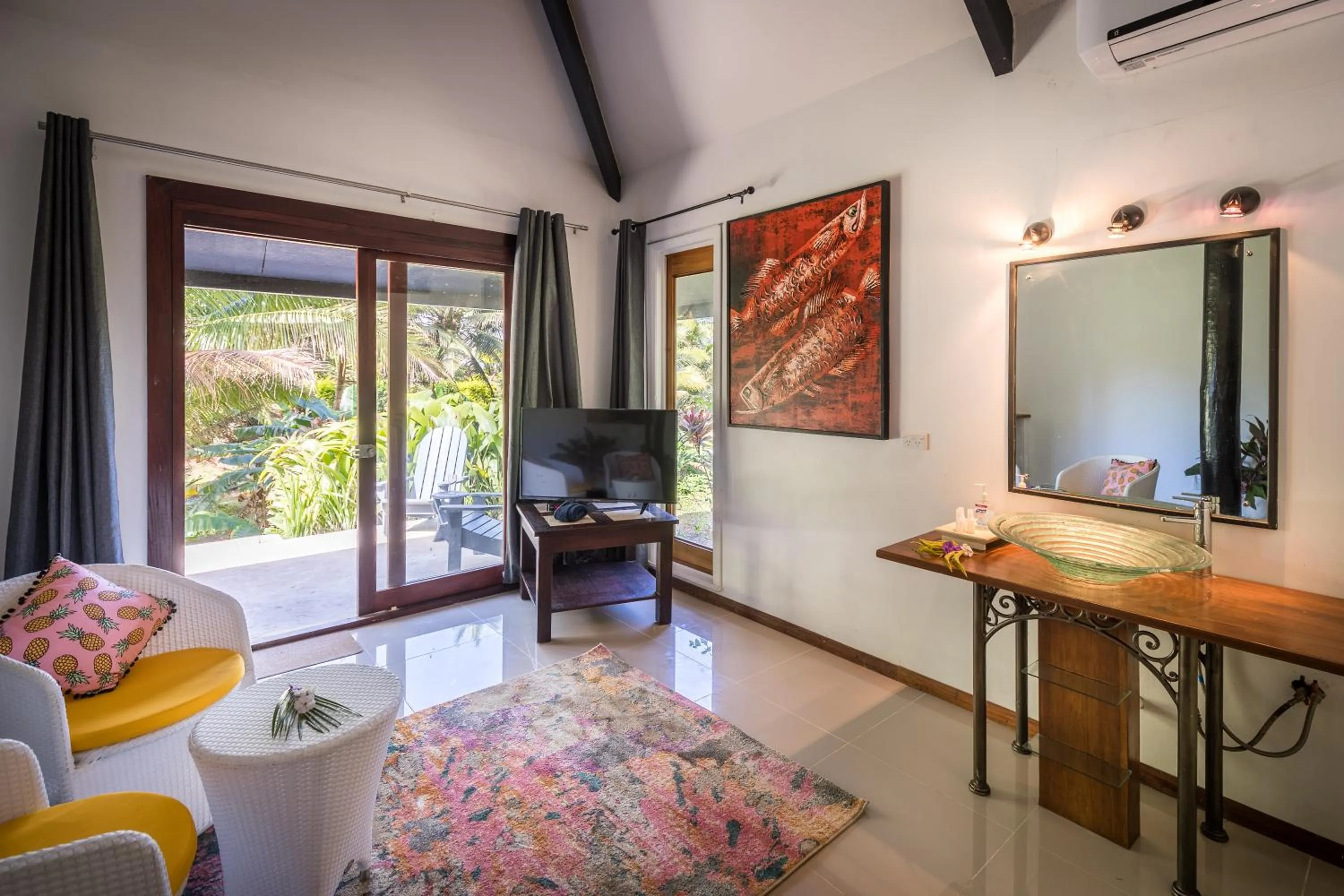 TV and multimedia in Wellesley Resort Fiji