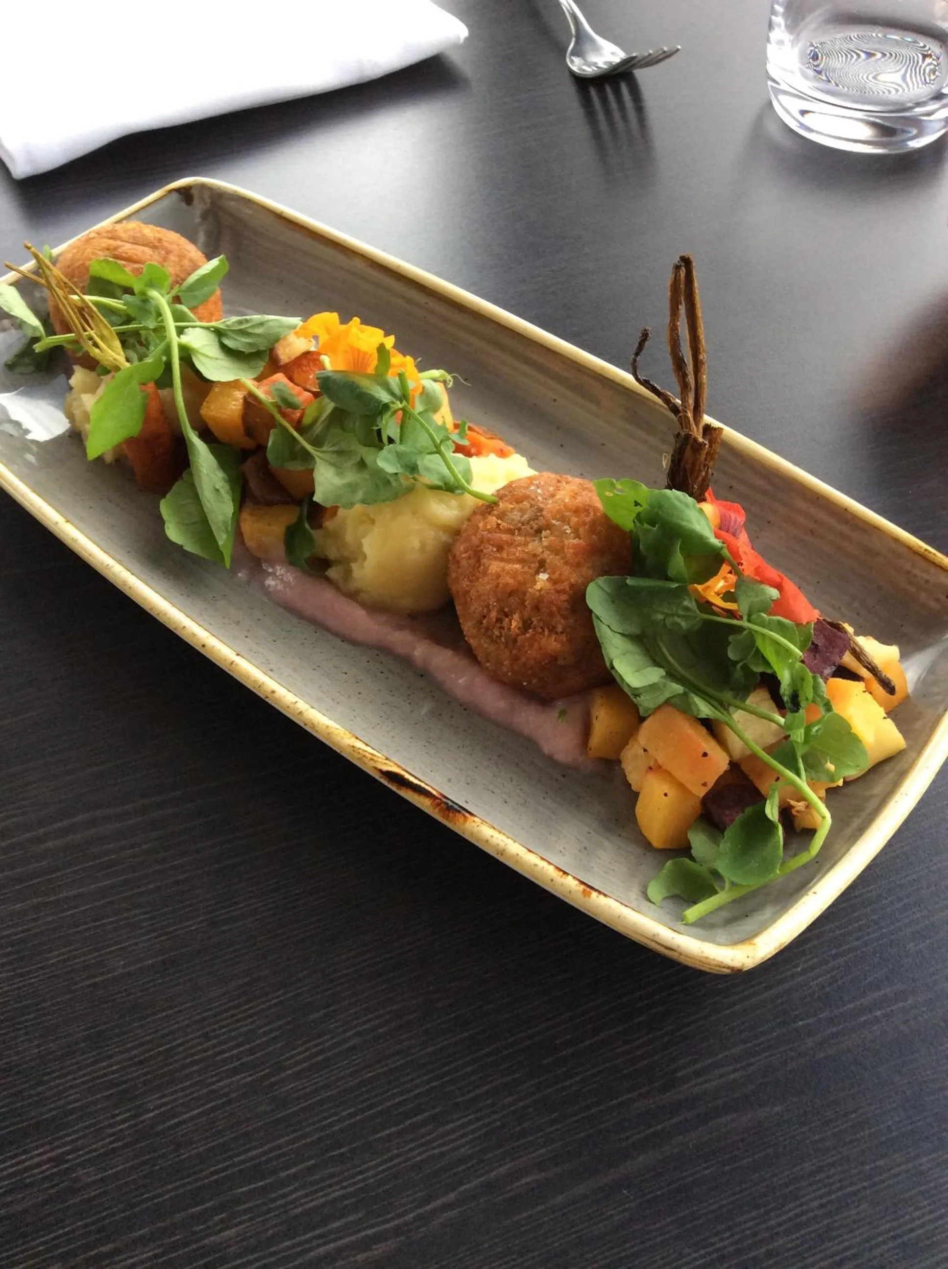 Restaurant/places to eat in The Charles