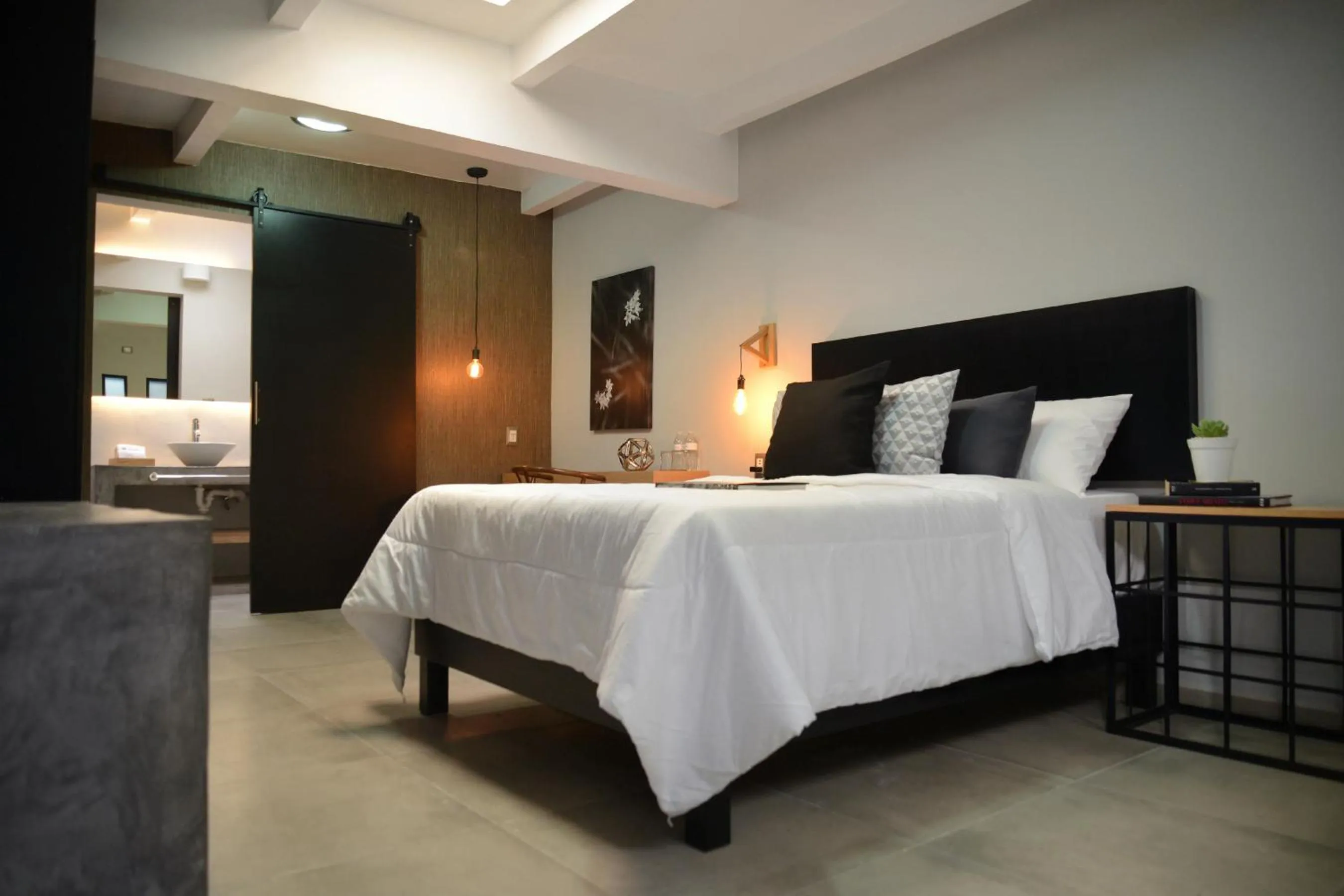 Photo of the whole room, Bed in Casa Calila