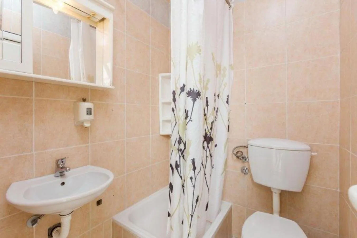 Bathroom in Monte Perla Residence