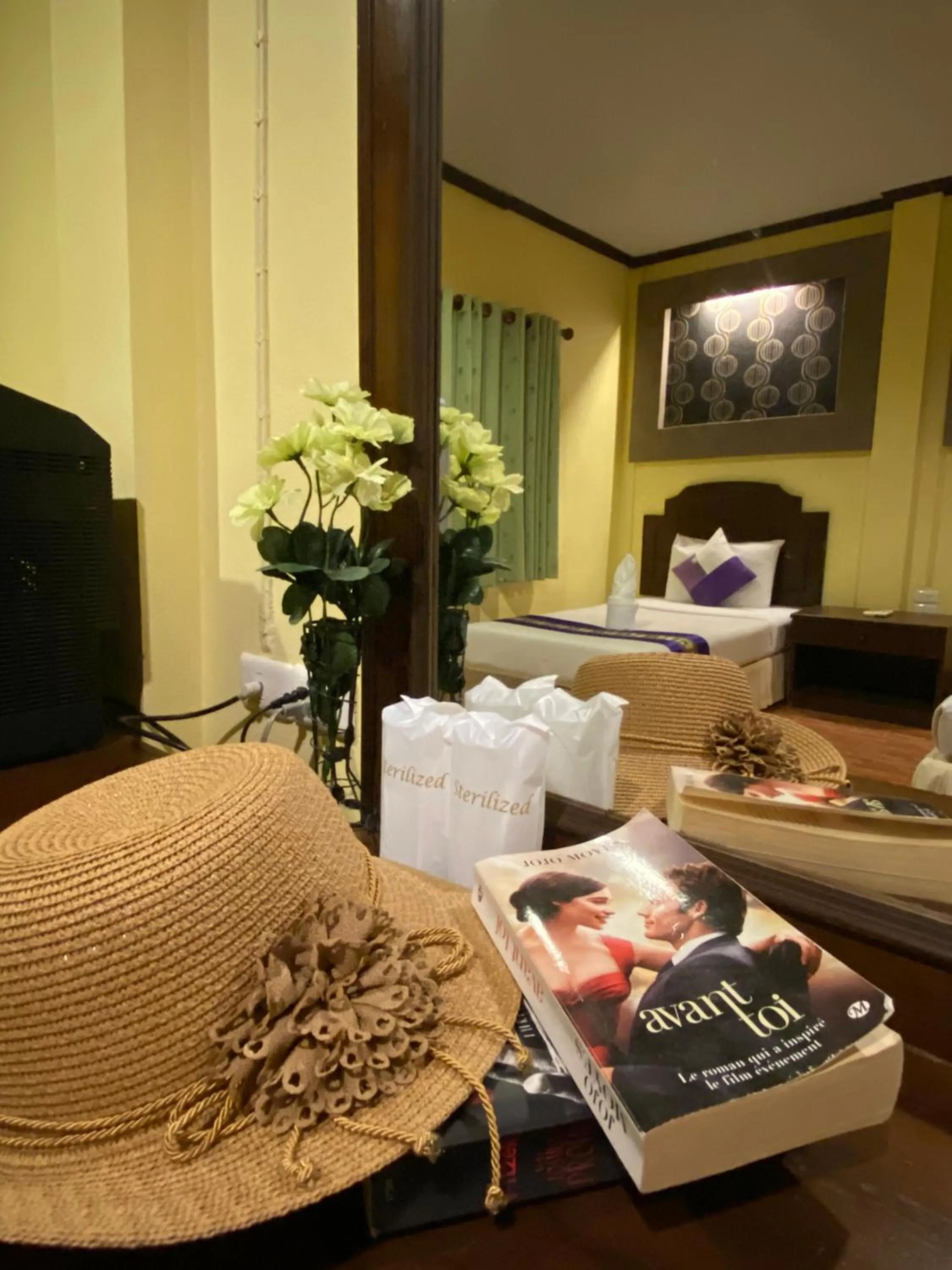 Seating area in Khaolak Grand City