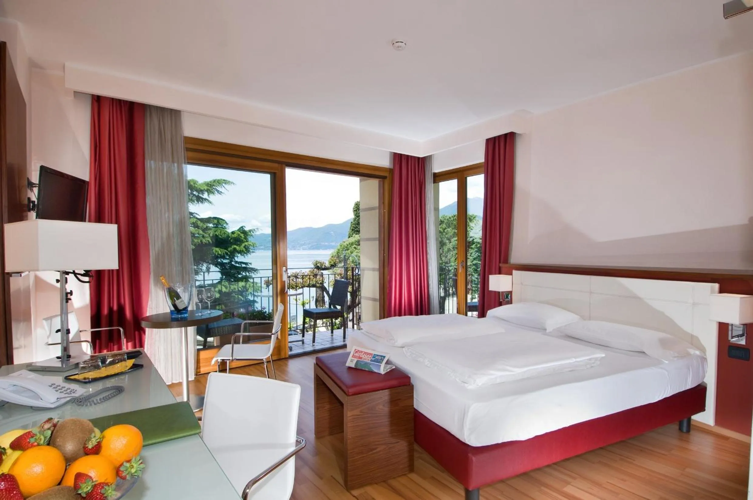 Photo of the whole room, Bed in Hotel Lido