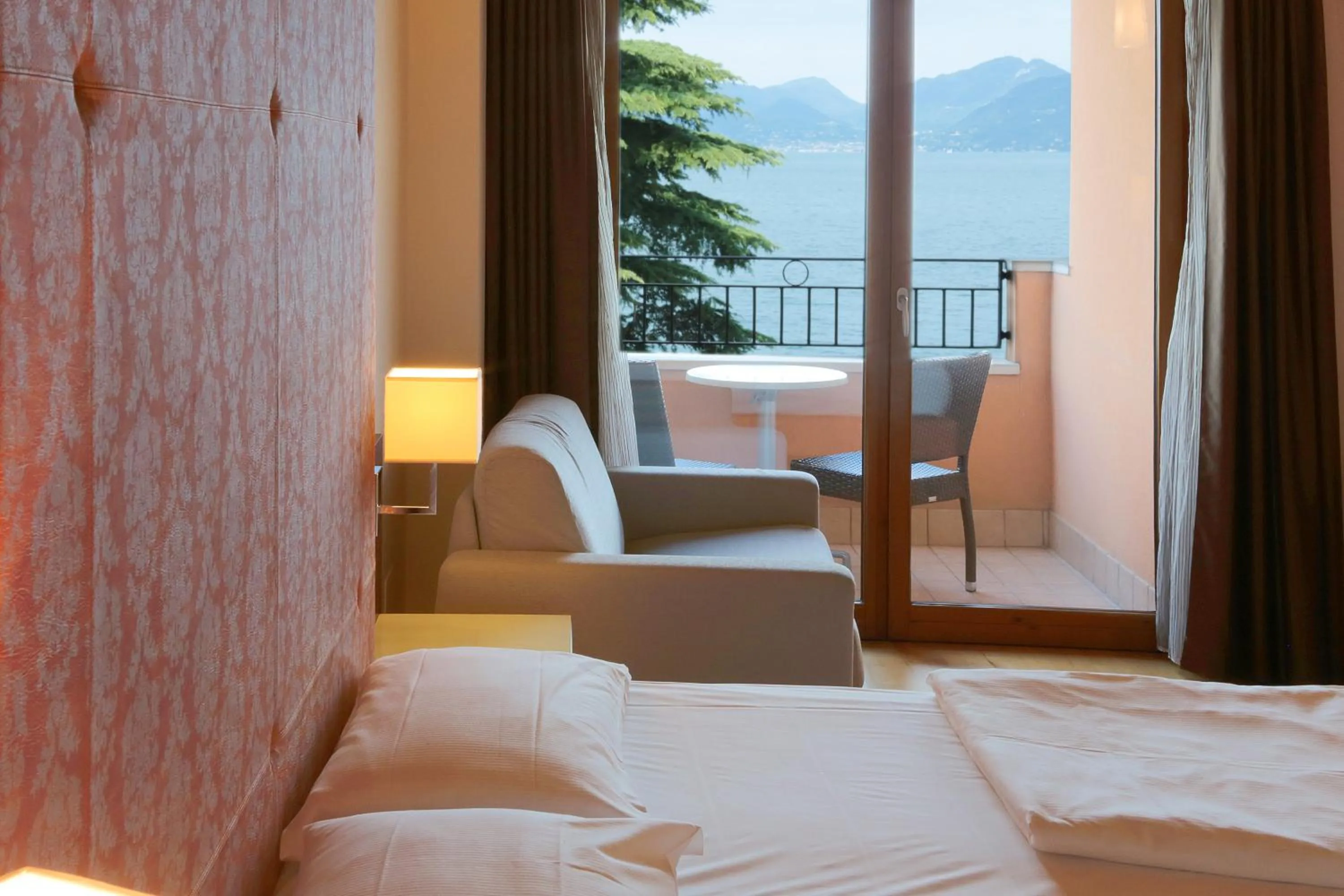 Balcony/Terrace, Bed in Hotel Lido