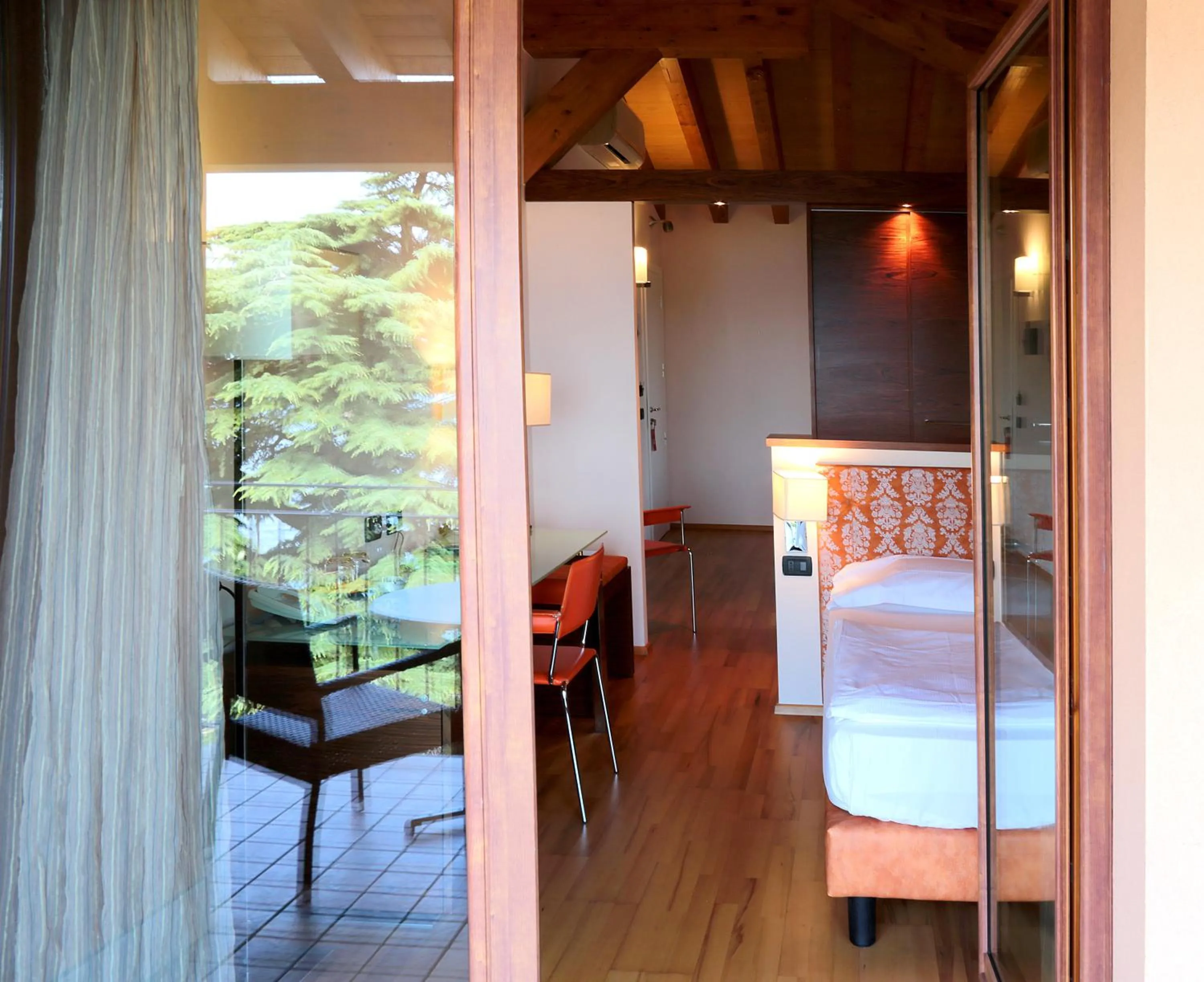 Balcony/Terrace, Bed in Hotel Lido