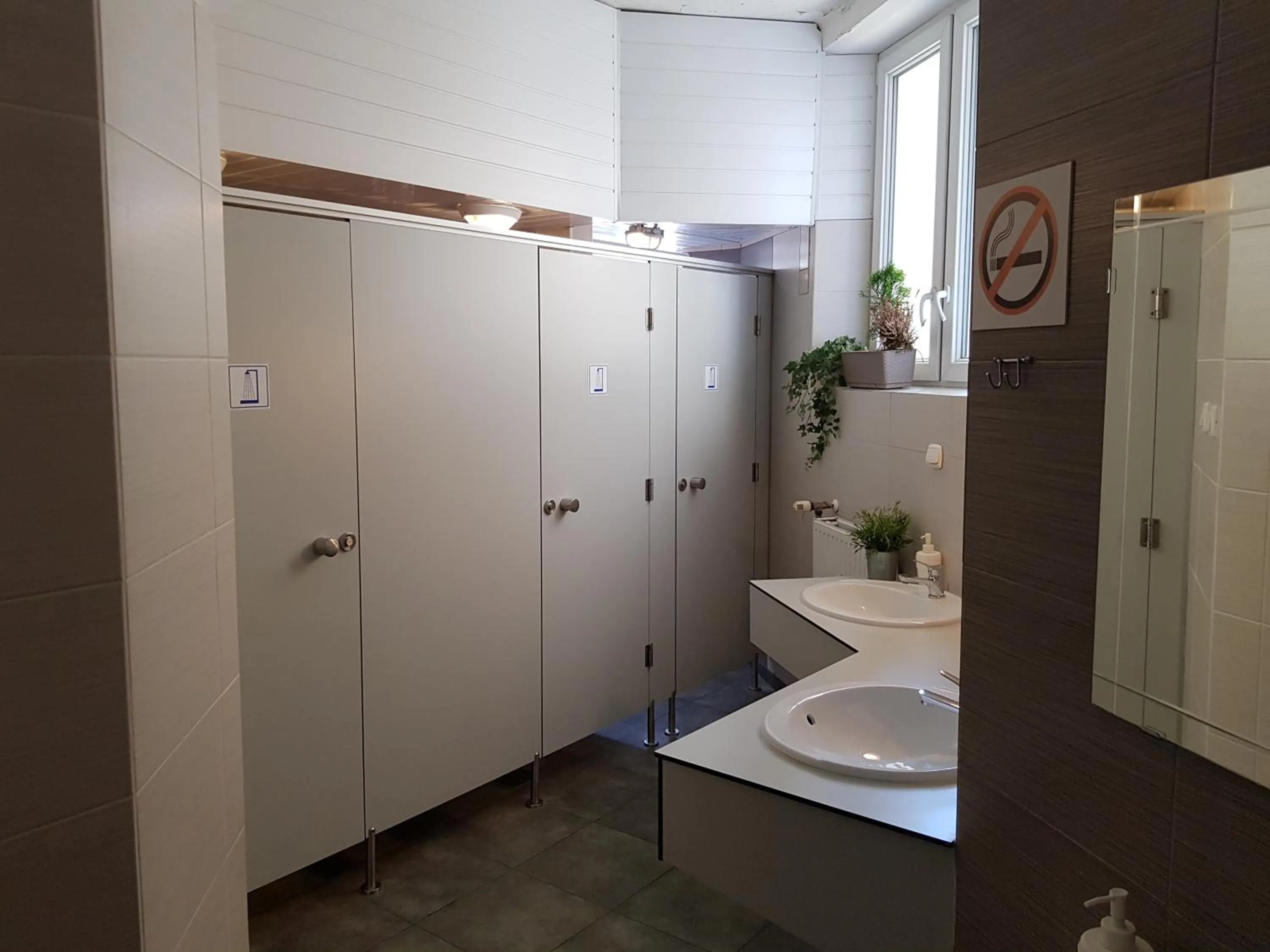 Shower in Bubble Hostel